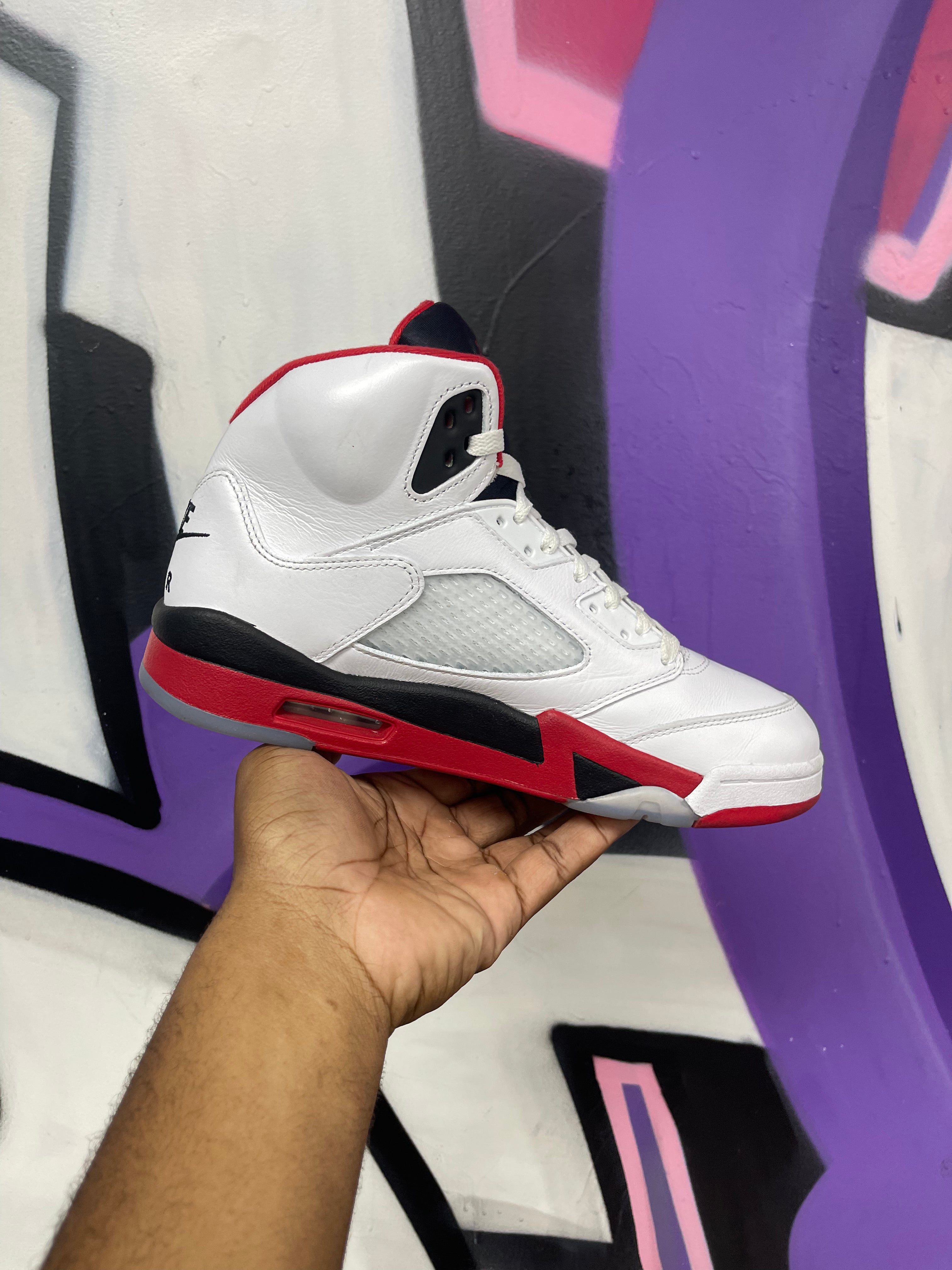 Jordan 5 Fire Red Sneakers