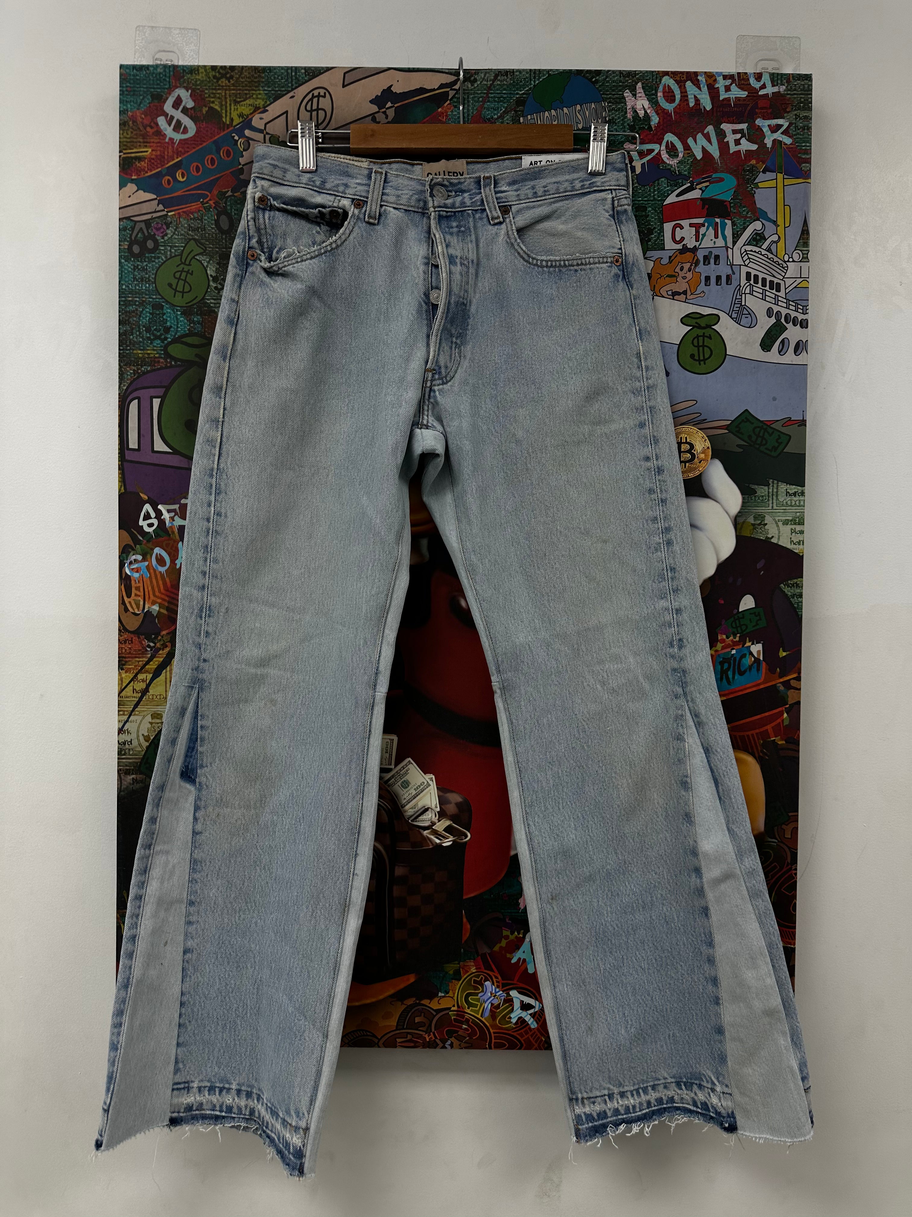 Gallery Dept Light Wash Flare Jeans Used 29