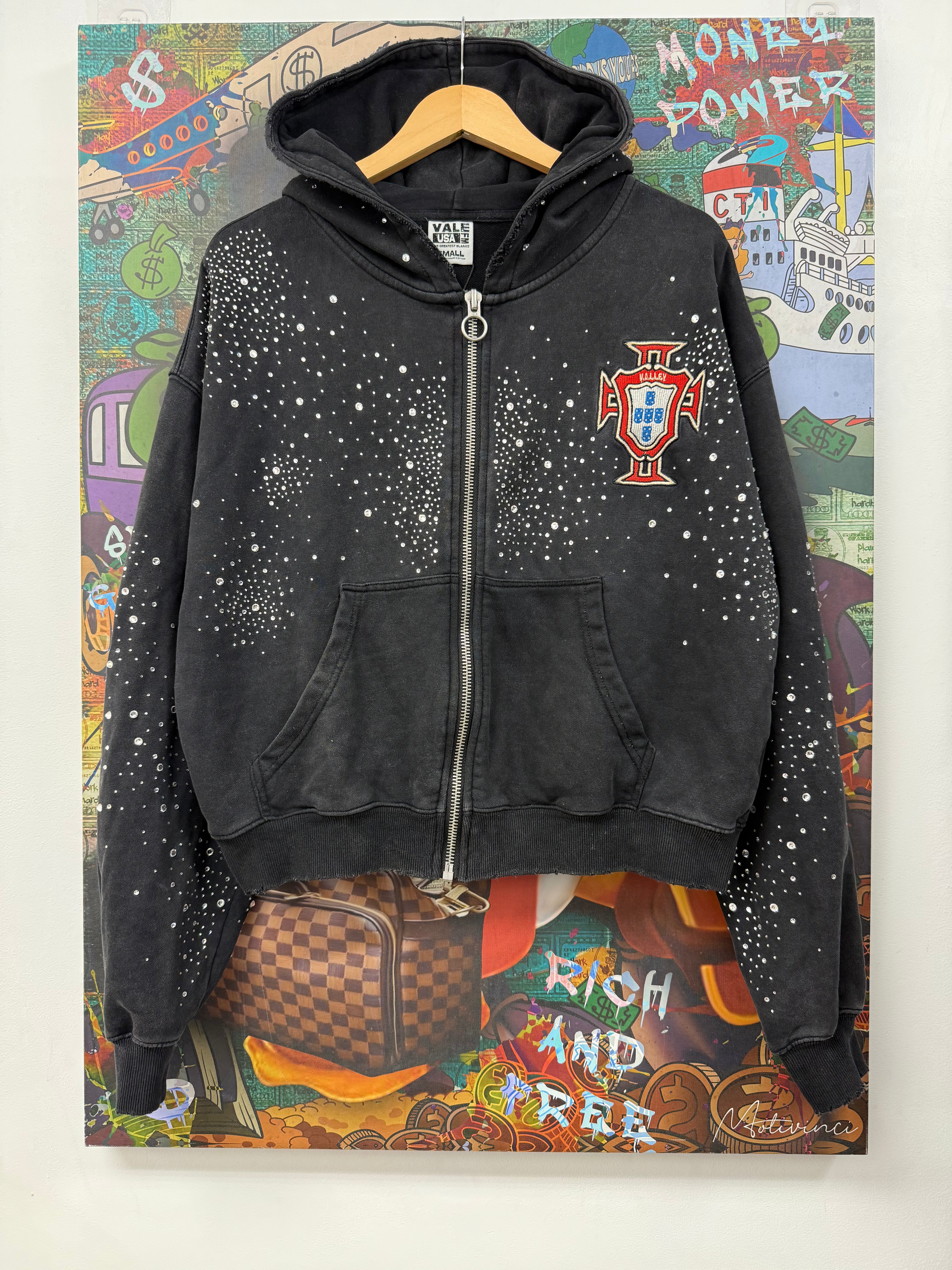 Vale Pluto Clustered Zip Up