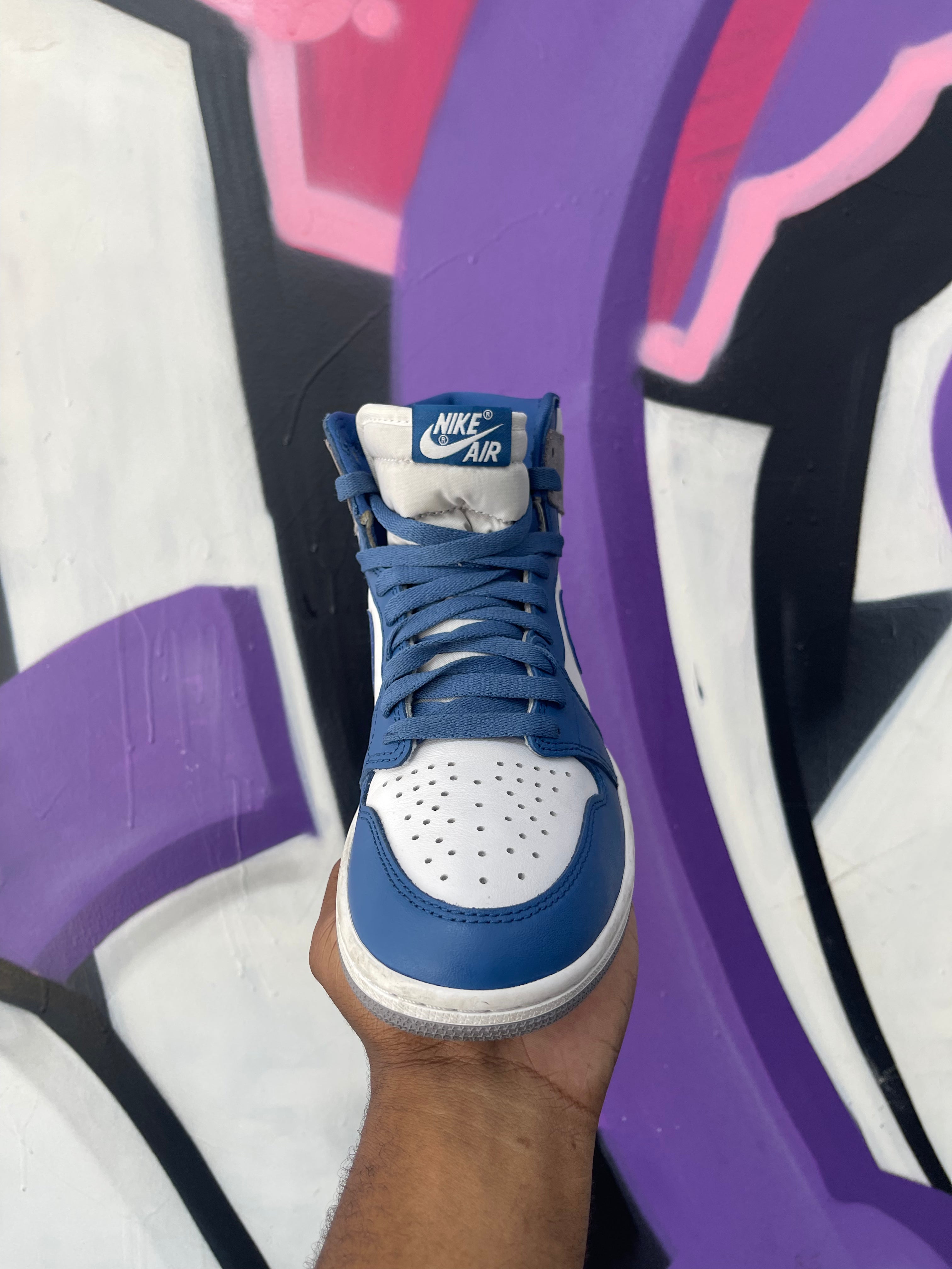 Jordan 1 True Blue Sneakers
