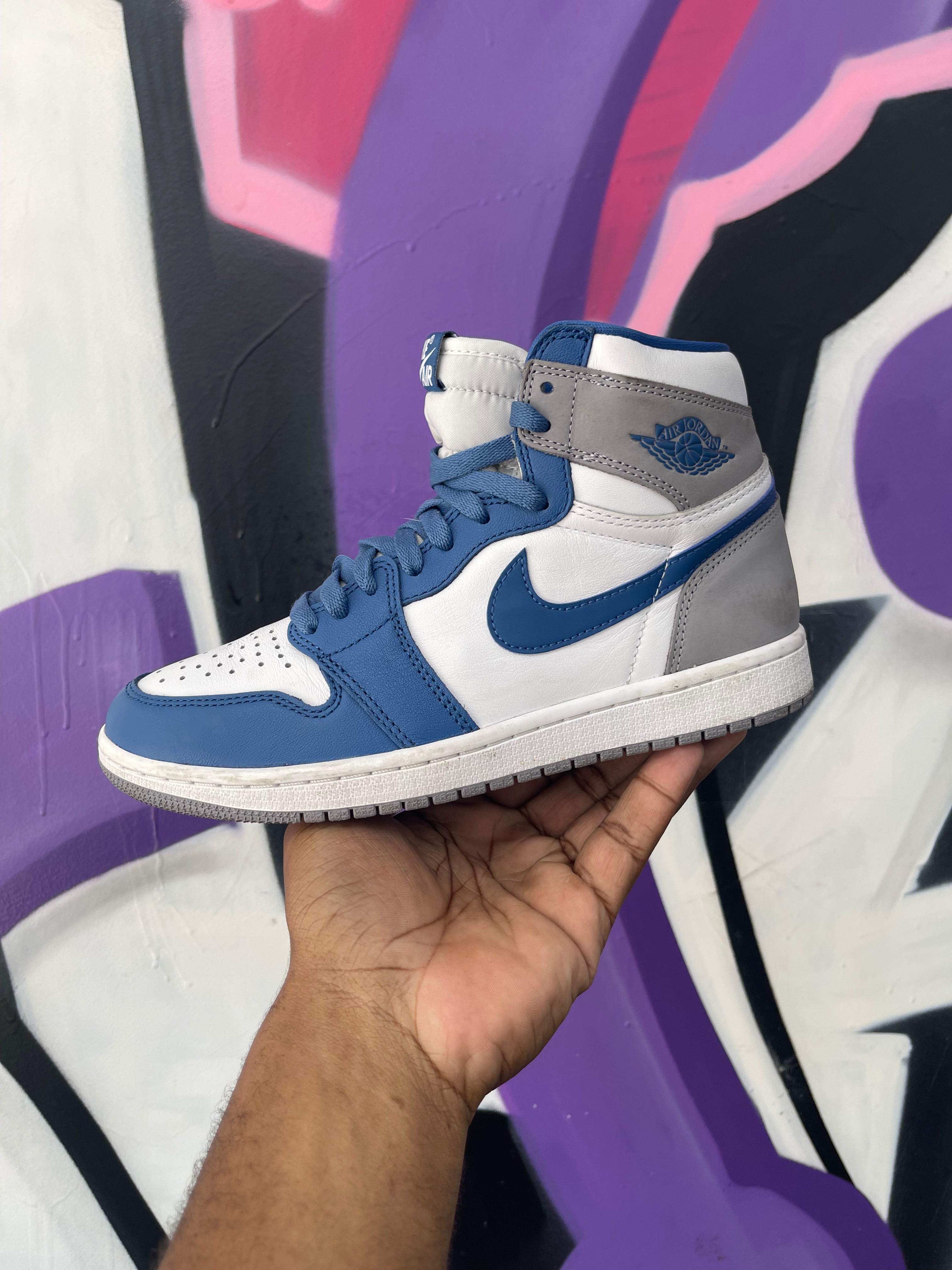 Jordan 1 True Blue Sneakers