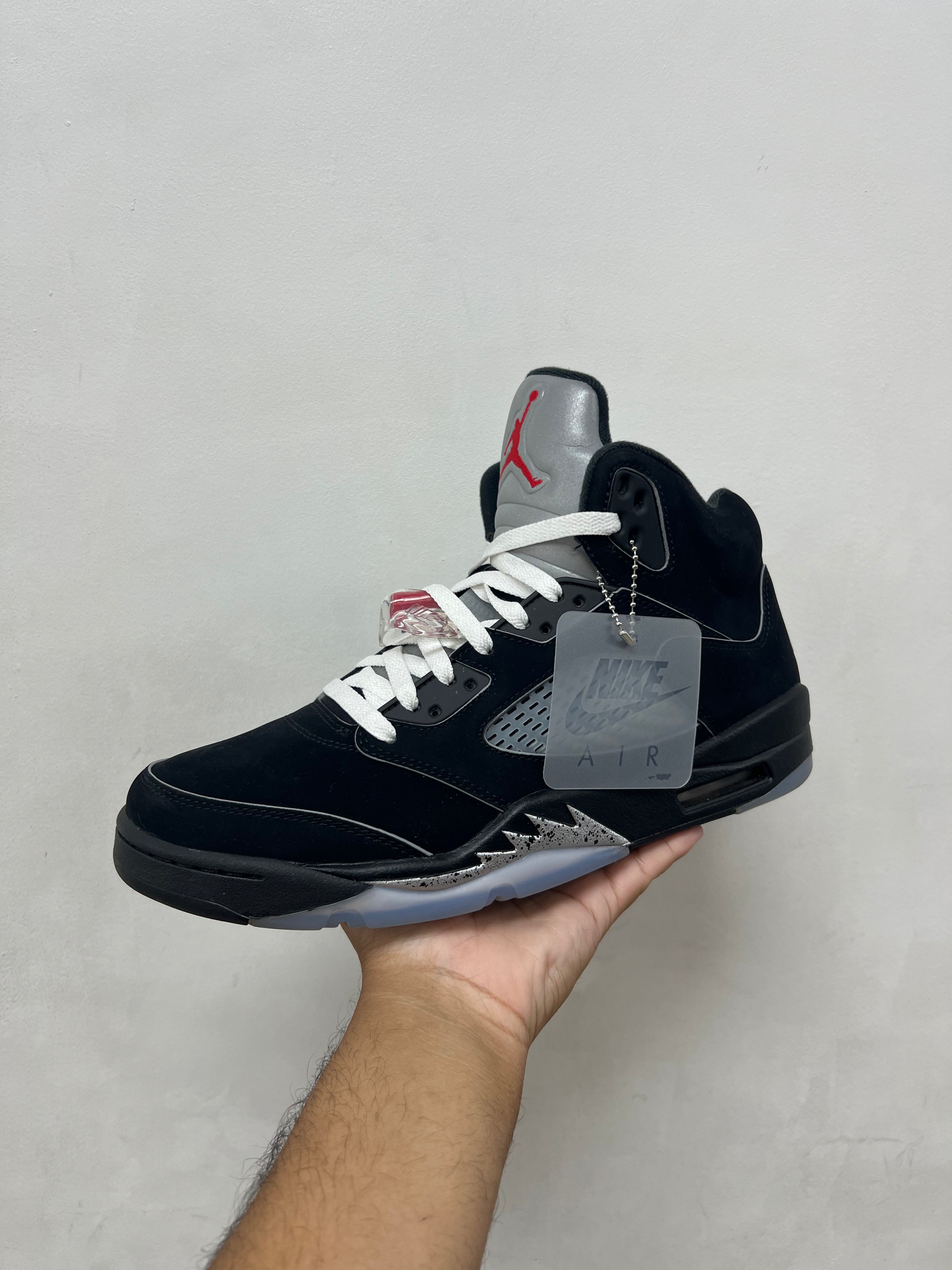 Jordan 5 Black Metallic Sneakers