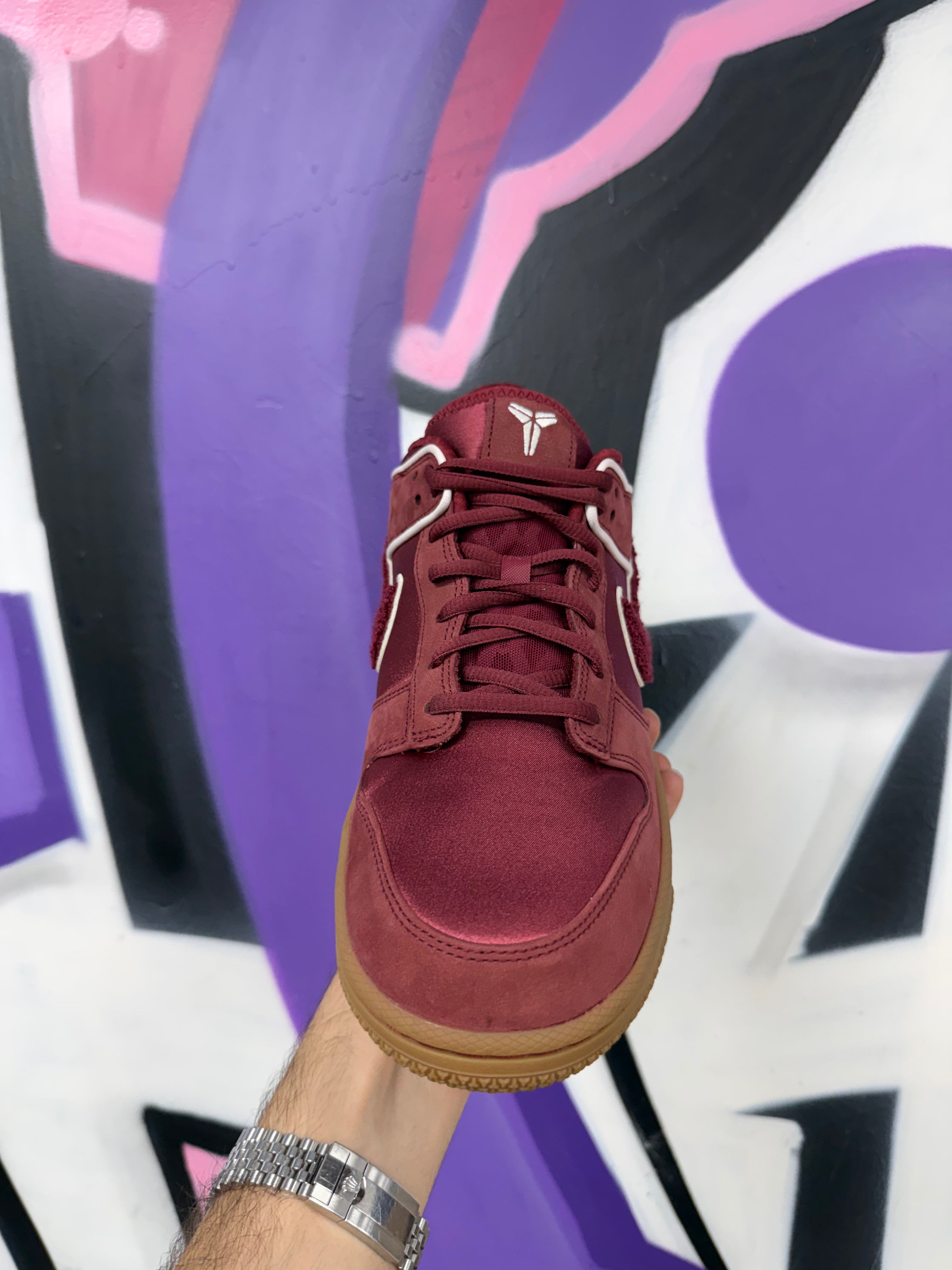 Nike Dunk Low Kobe Low Merion Sneakers