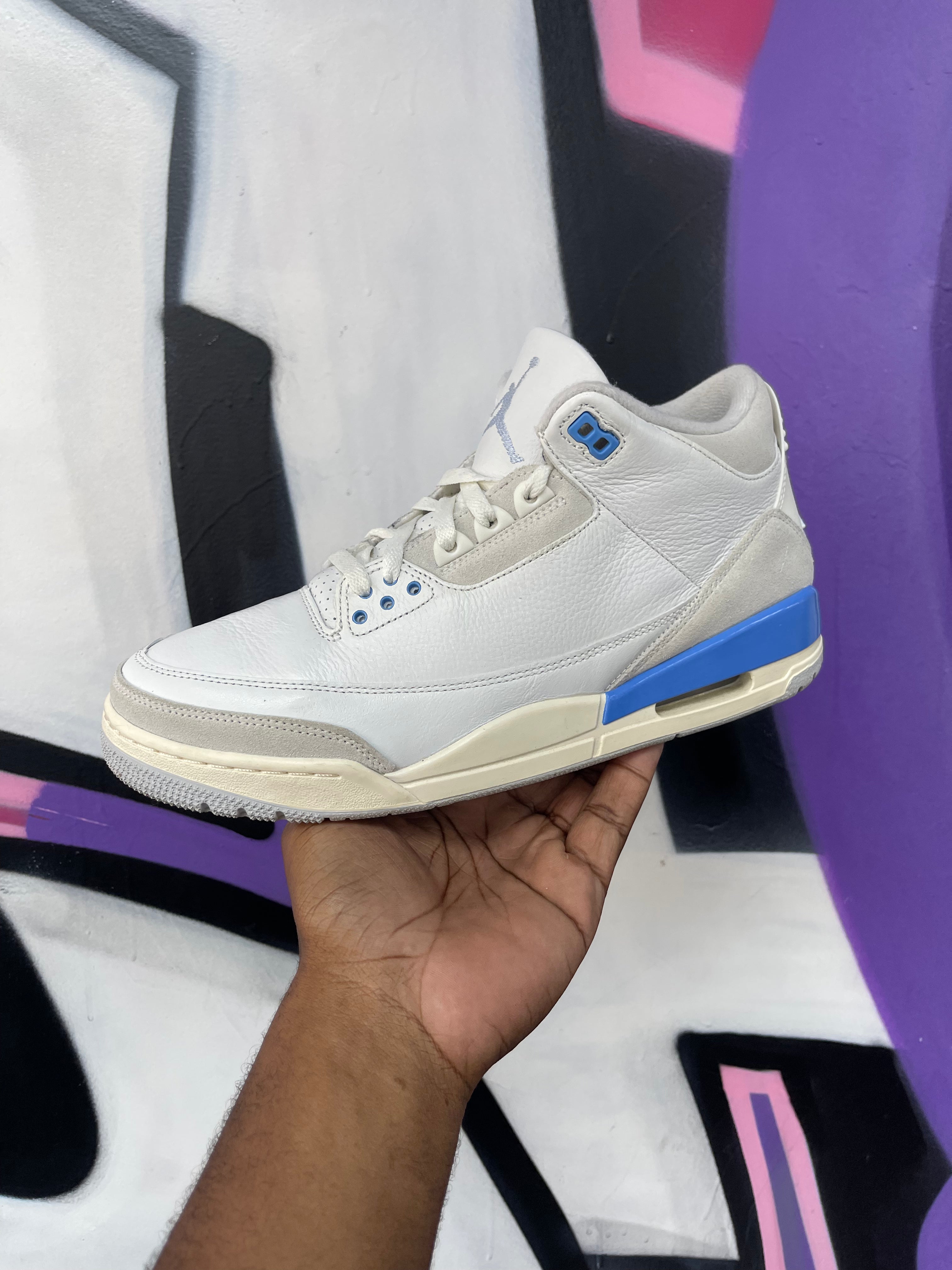 Jordan 3 Lucky Shorts Sneakers
