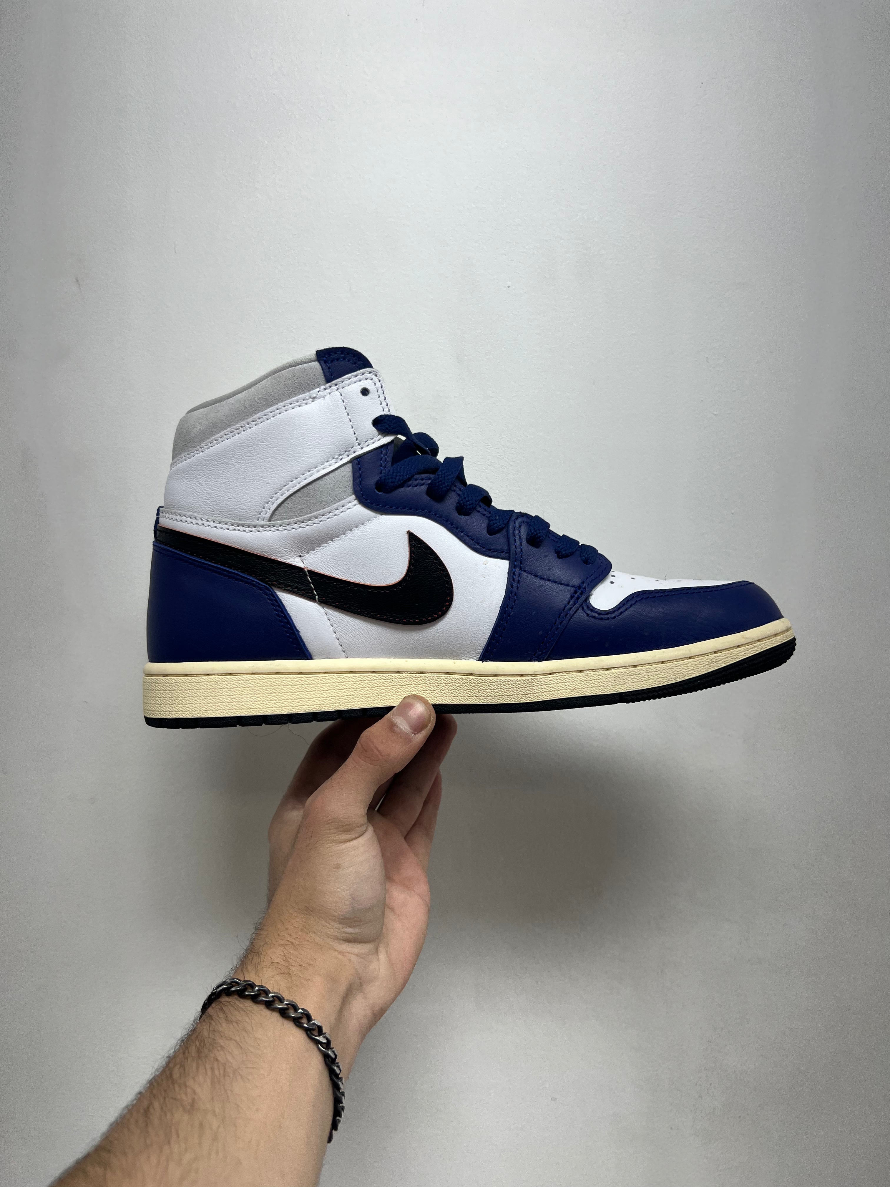 Jordan 1 Rare Air Sneakers