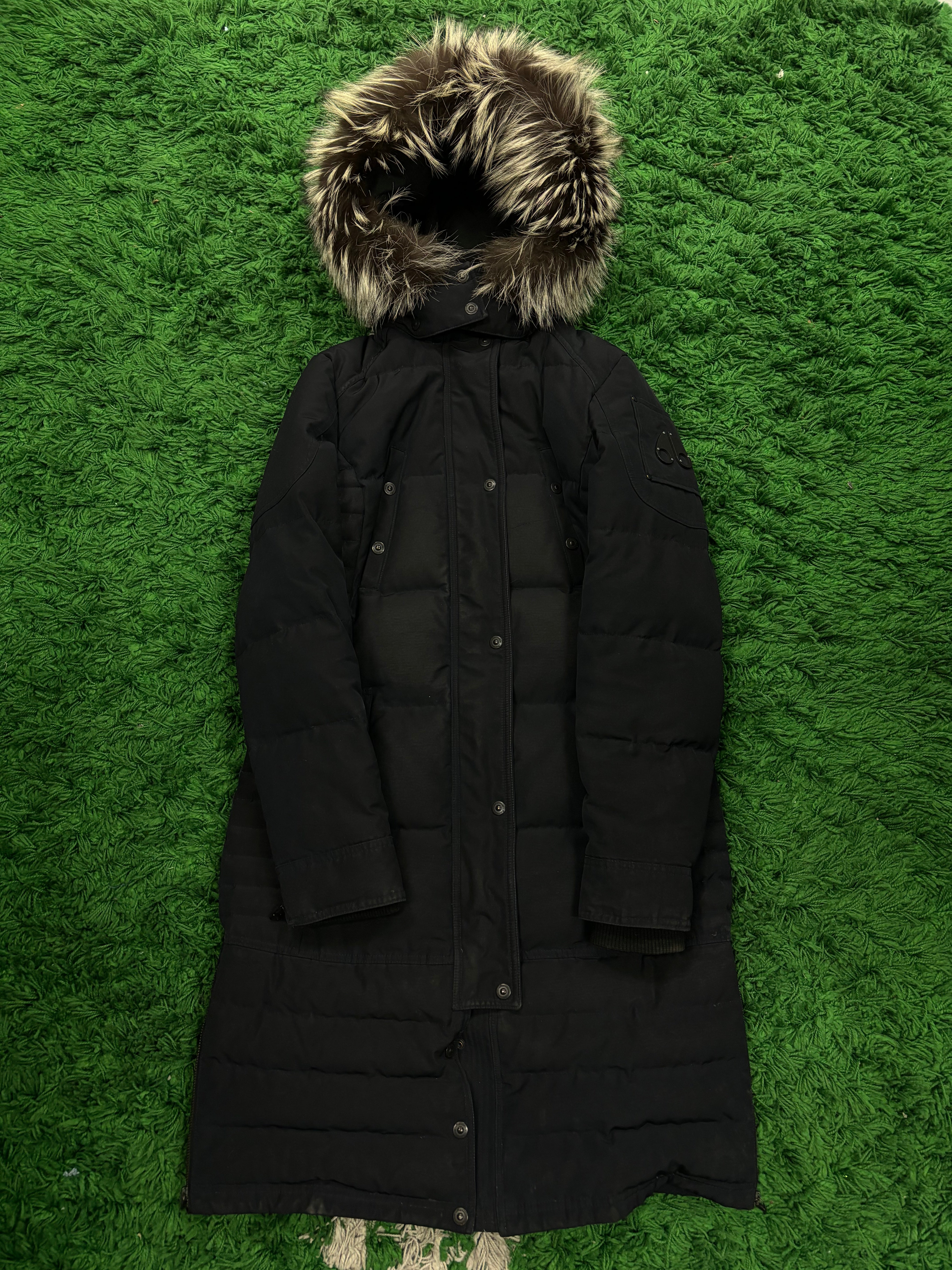 Moose Knuckles Female's Long Coat Navy Fur Used Medium N/A