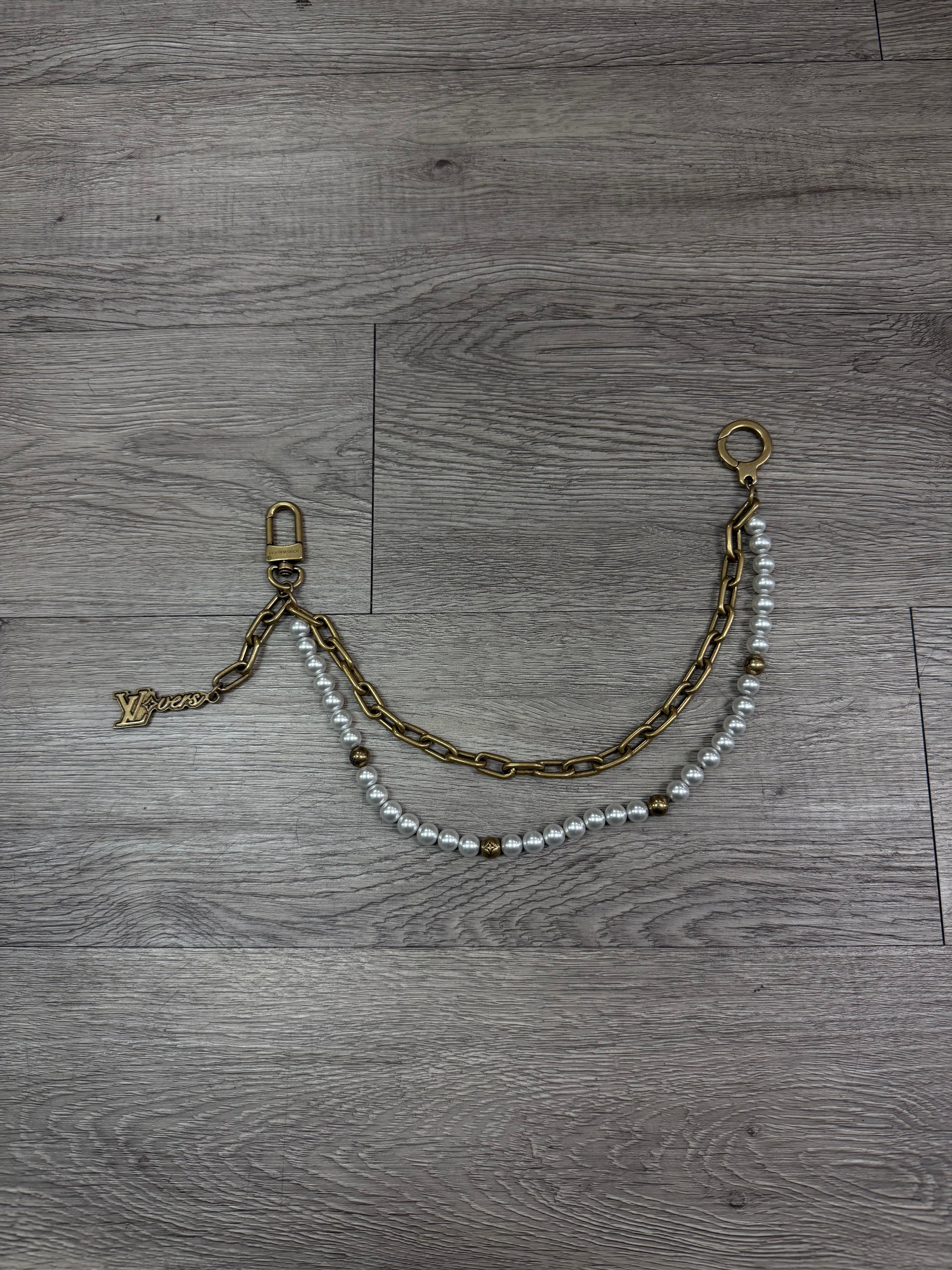 Louis Vuitton White Pearl Gold Chain Accessories