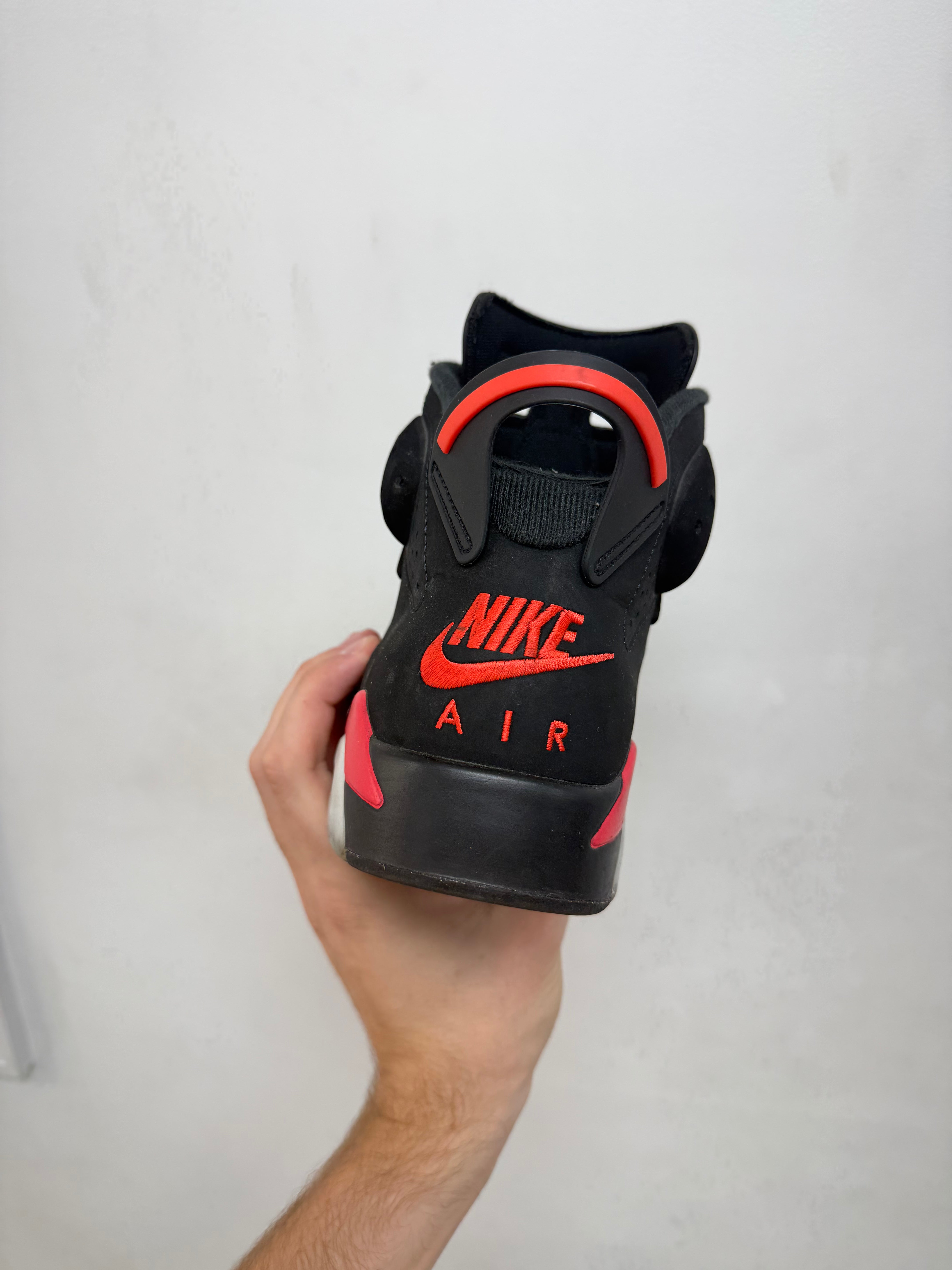 Jordan 6 Infrared Salesman Sneakers