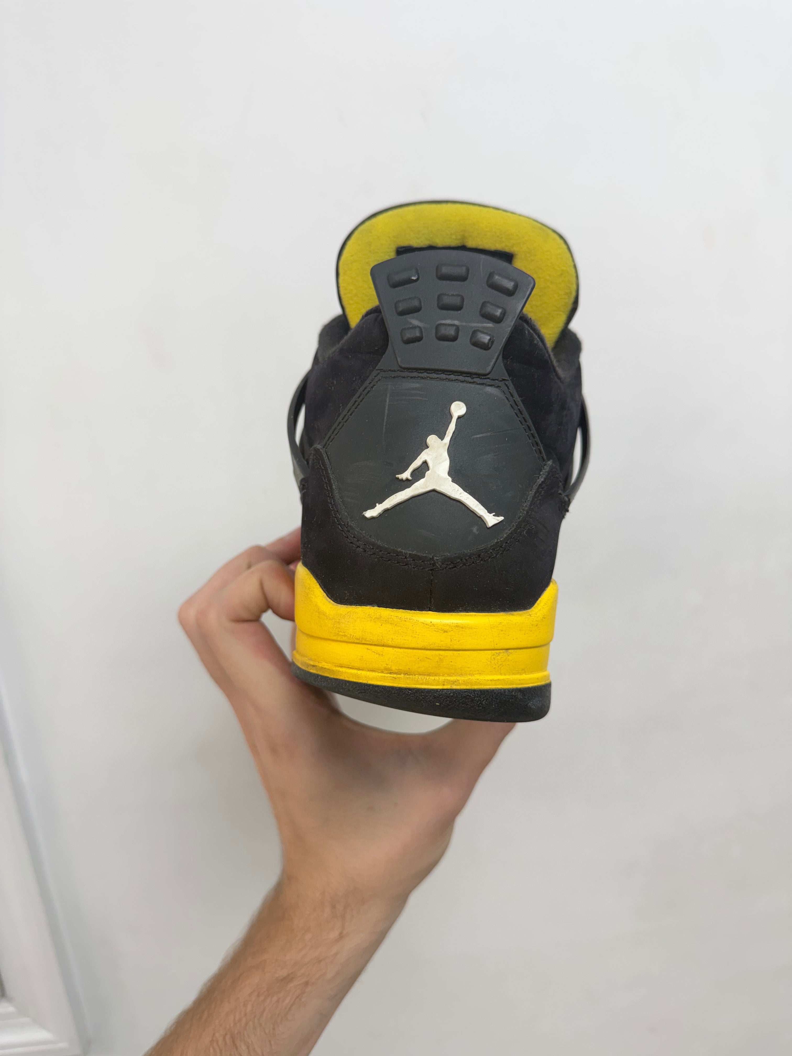Jordan 4 Yellow Thunder Sneakers