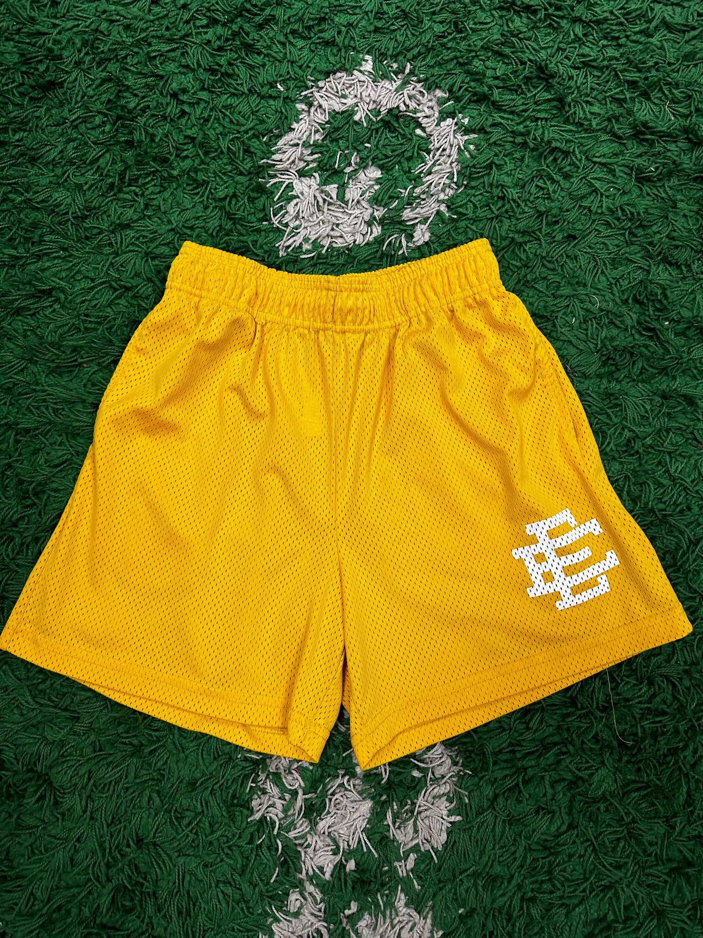 EE Shorts Yellow White Medium Used