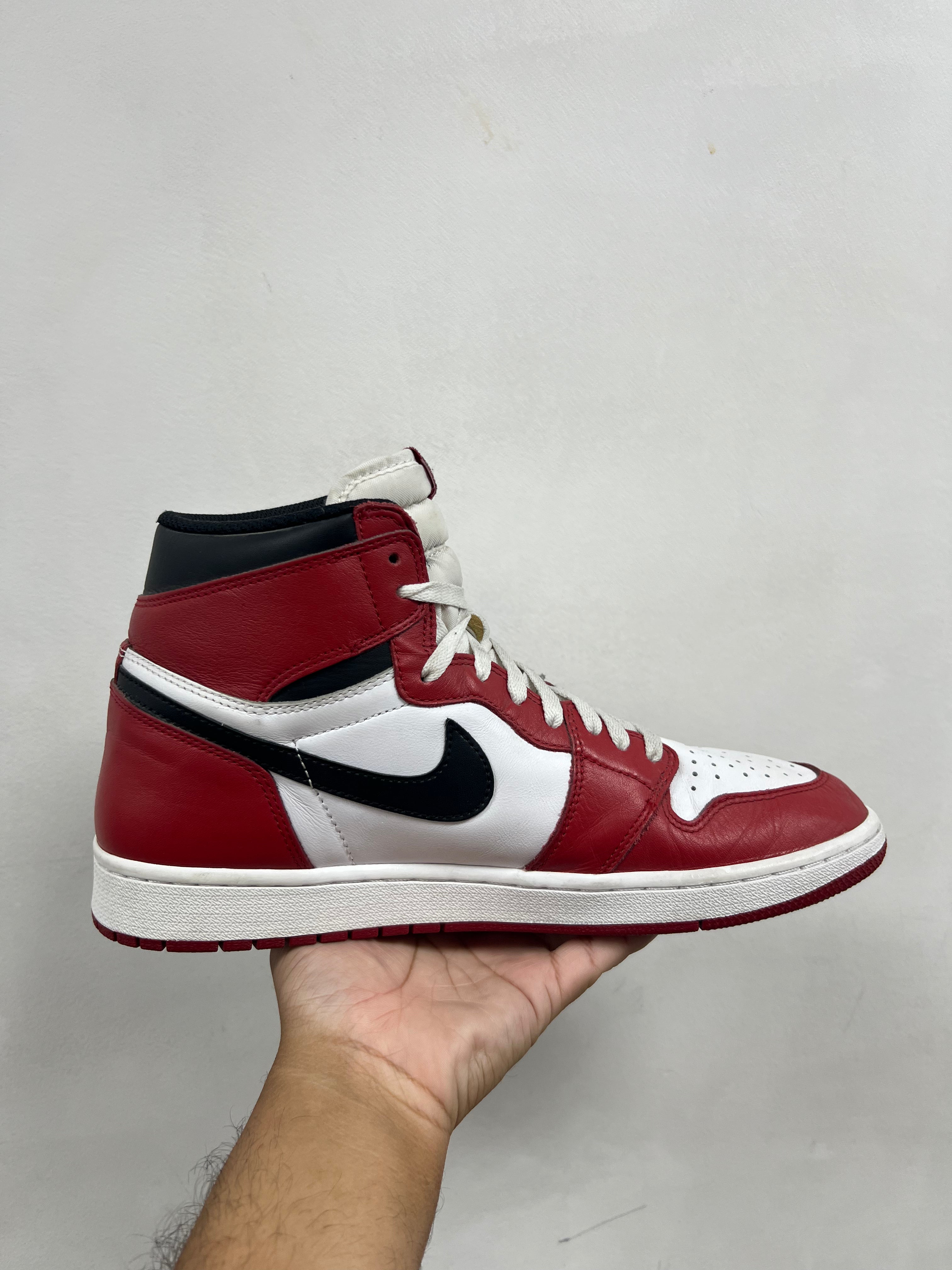 Jordan 1 Chicago (2015) Sneakers