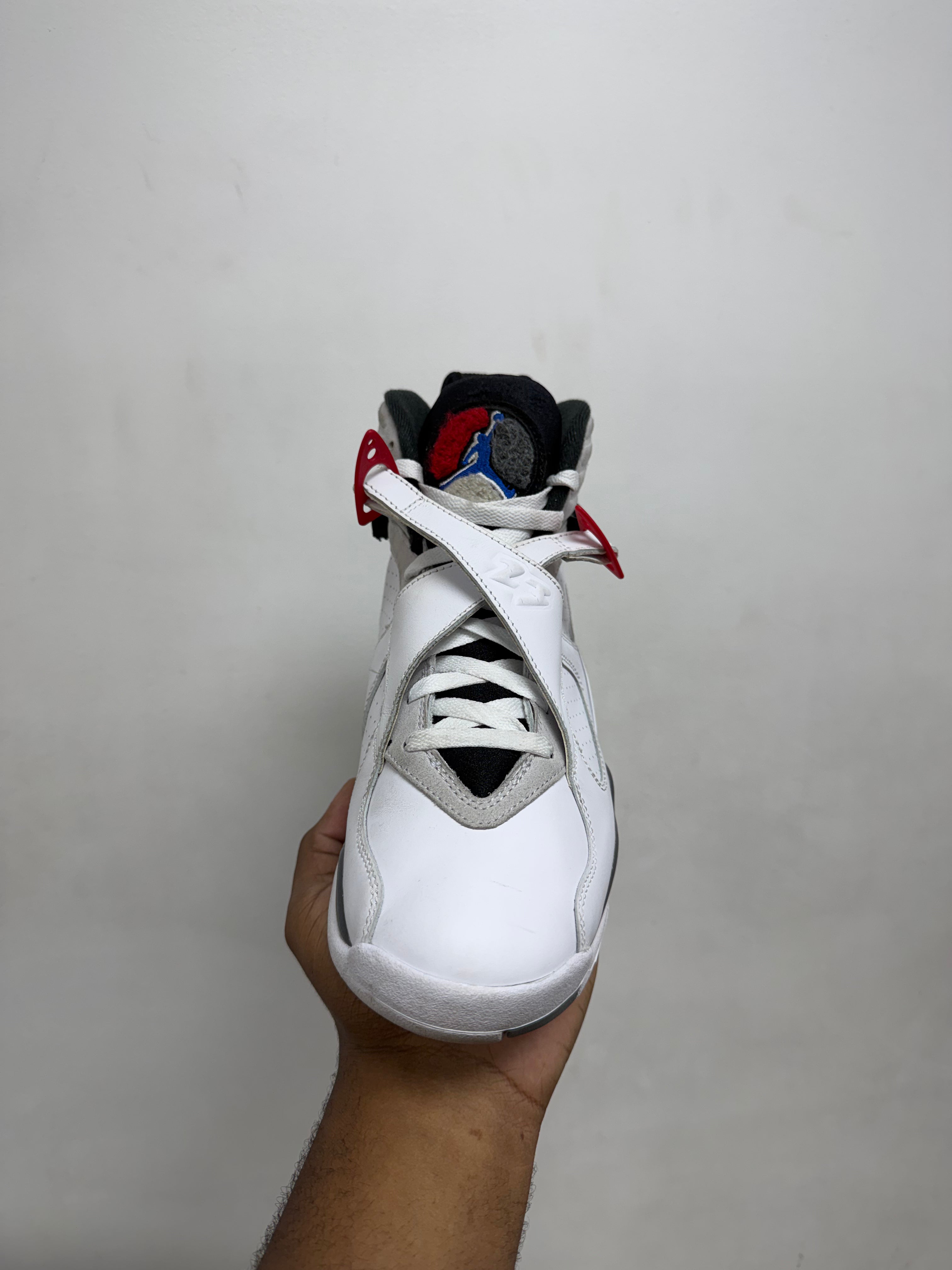 Jordan 8 Bugs Bunny Sneakers