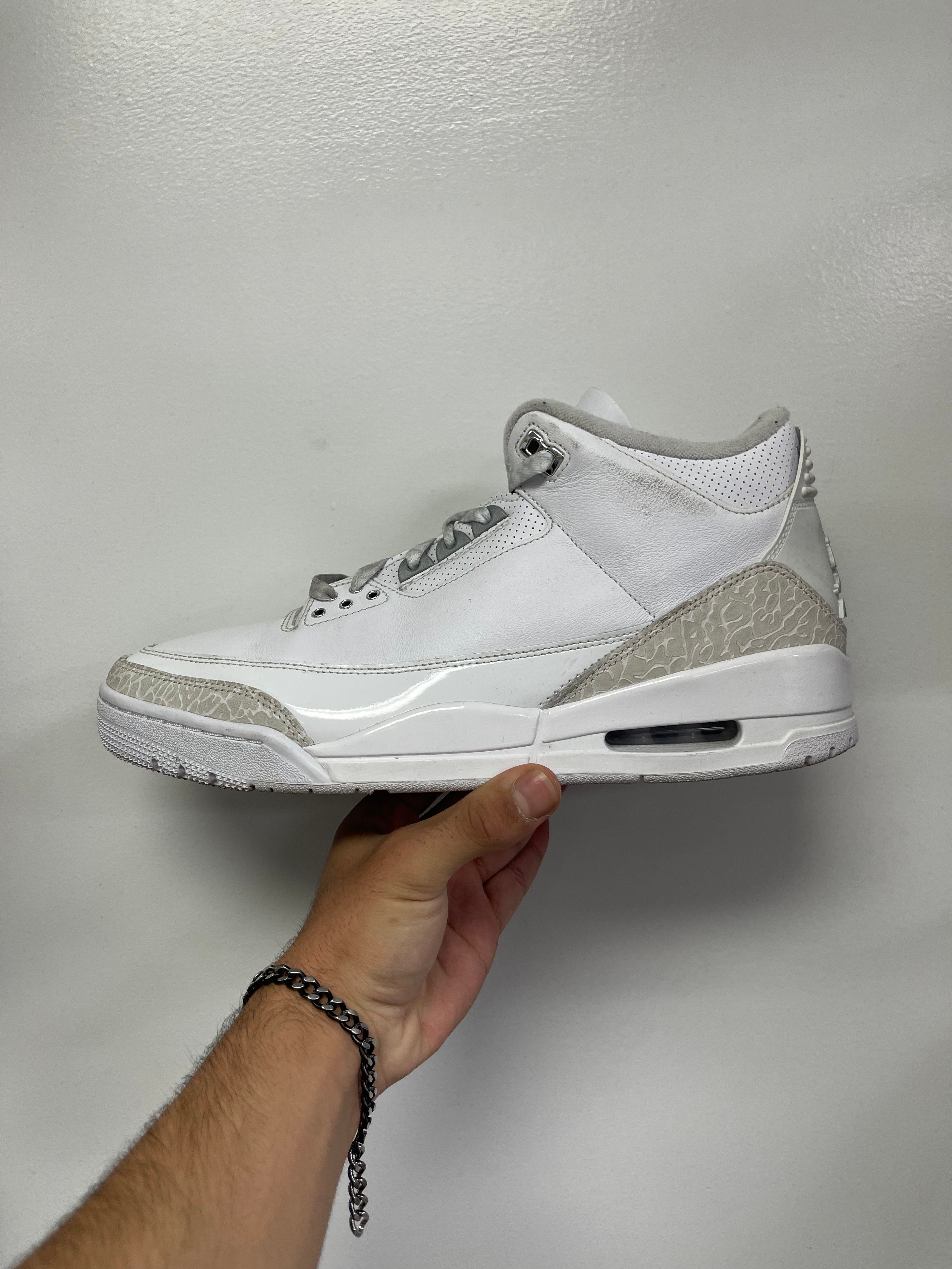 Nike Jordan 3 Pure Money Sneakers