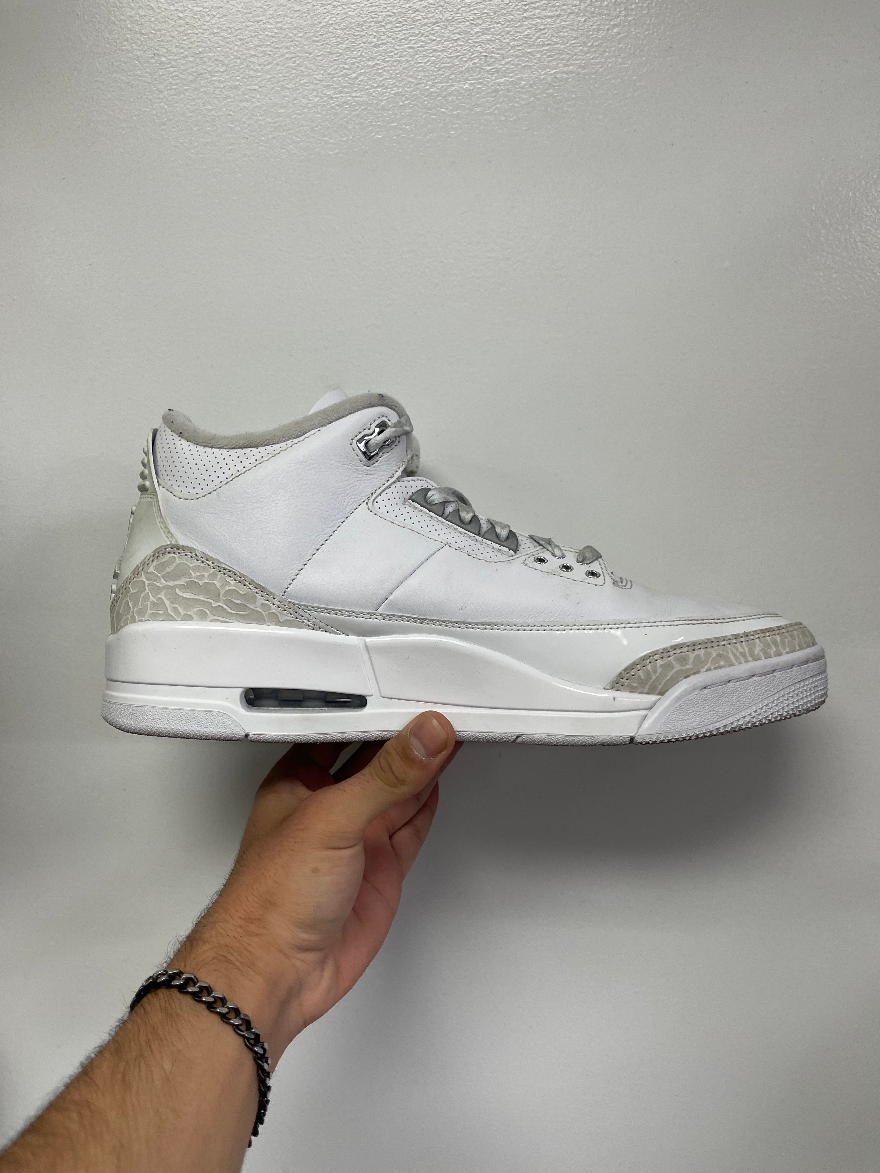 Nike Jordan 3 Pure Money Sneakers