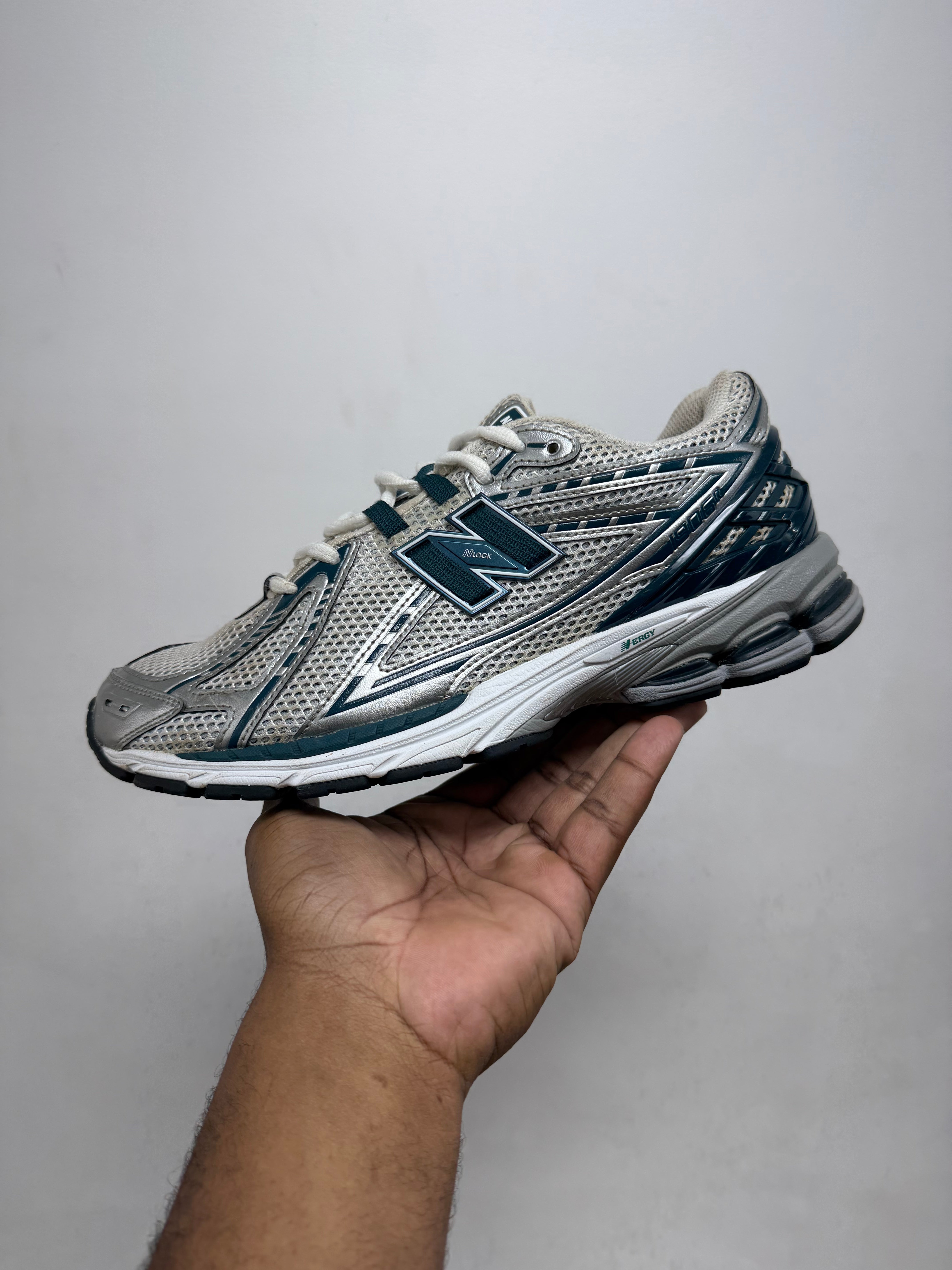 New Balance Silver Metallic Green 1906R Sneakers