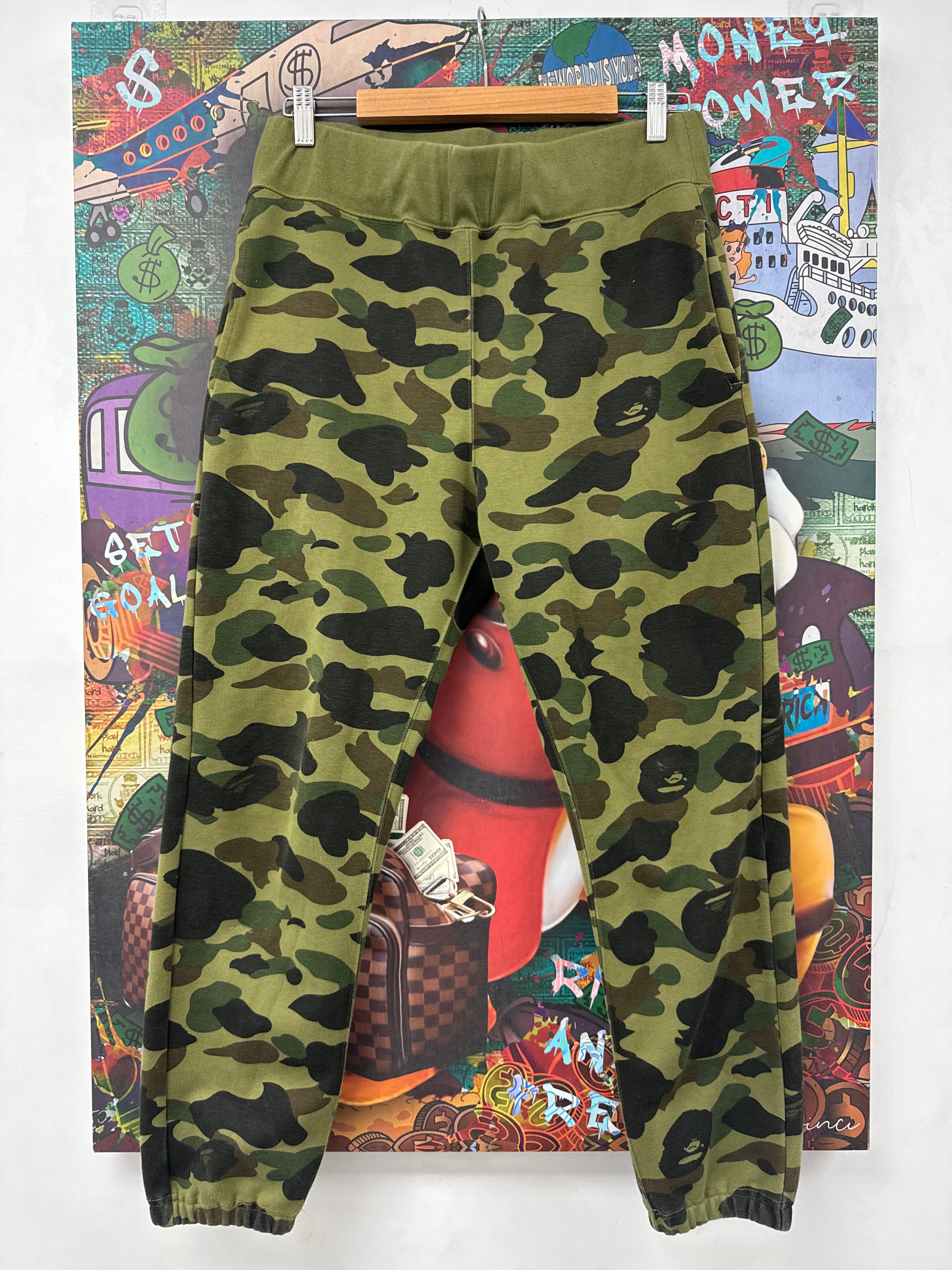 BAPE Windstopper Sweats Green Camo Used Medium