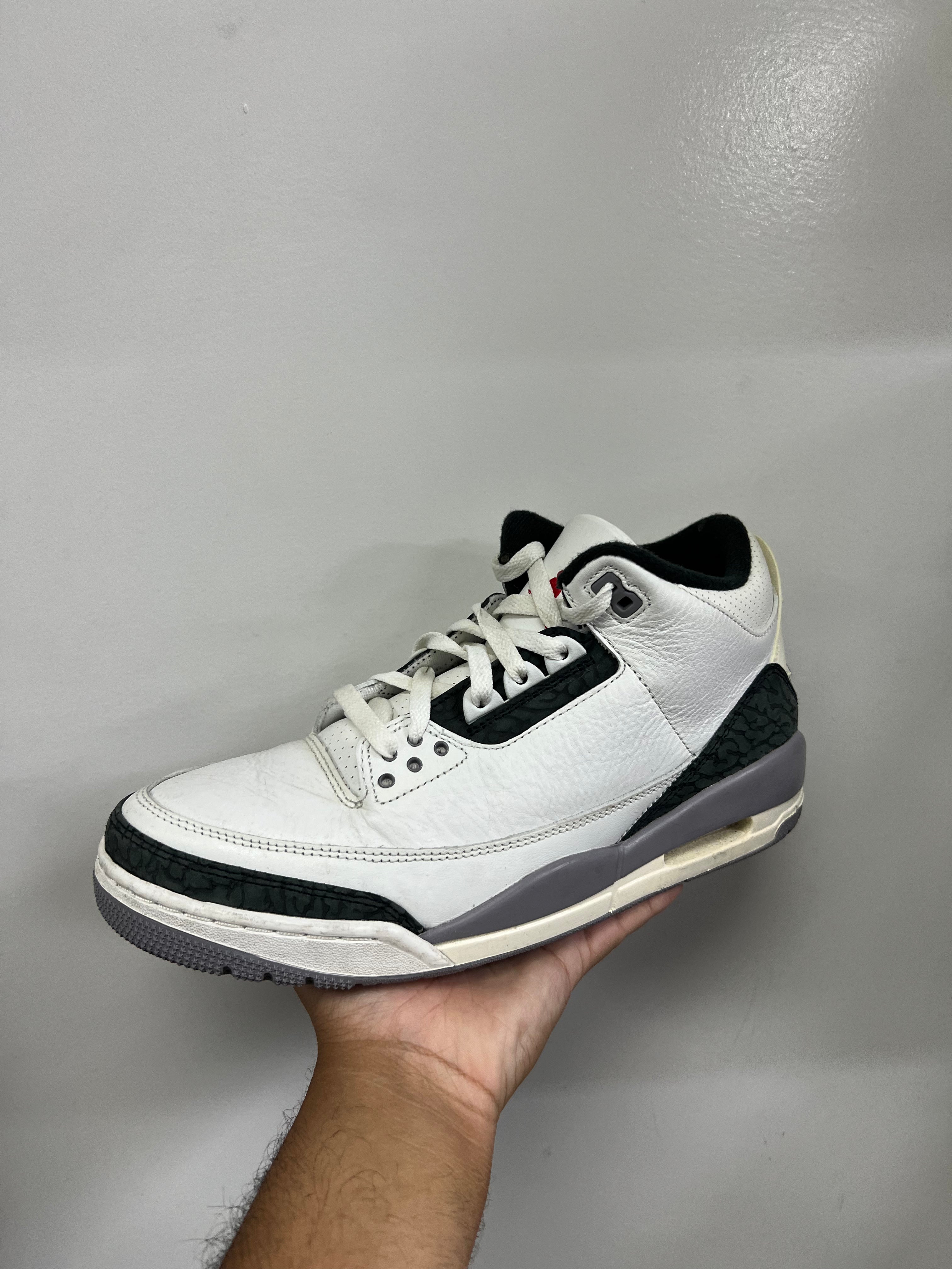 Jordan 3 Cement Grey Sneakers