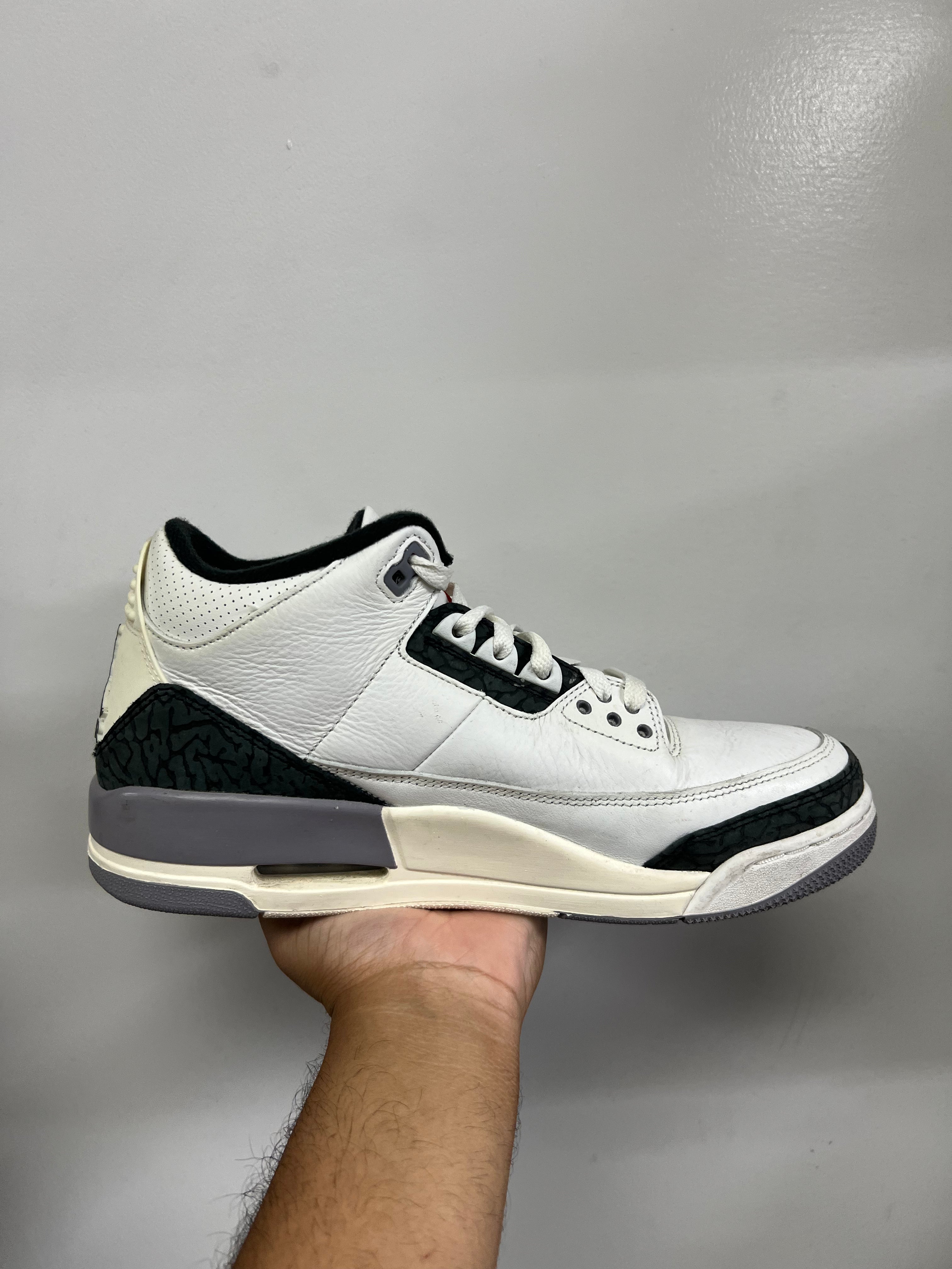 Jordan 3 Cement Grey Sneakers