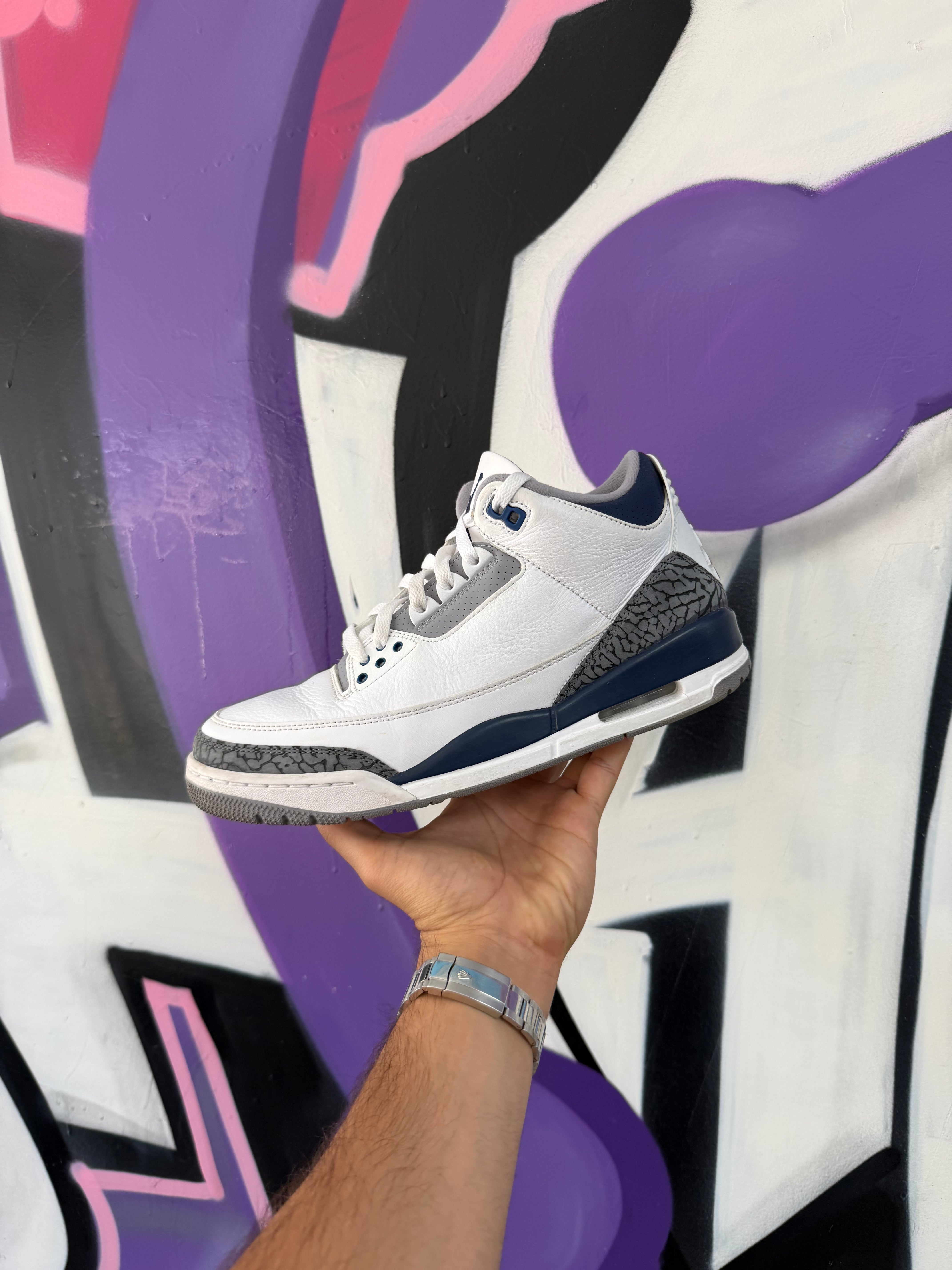 Jordan 3 Midnight Navy Sneakers