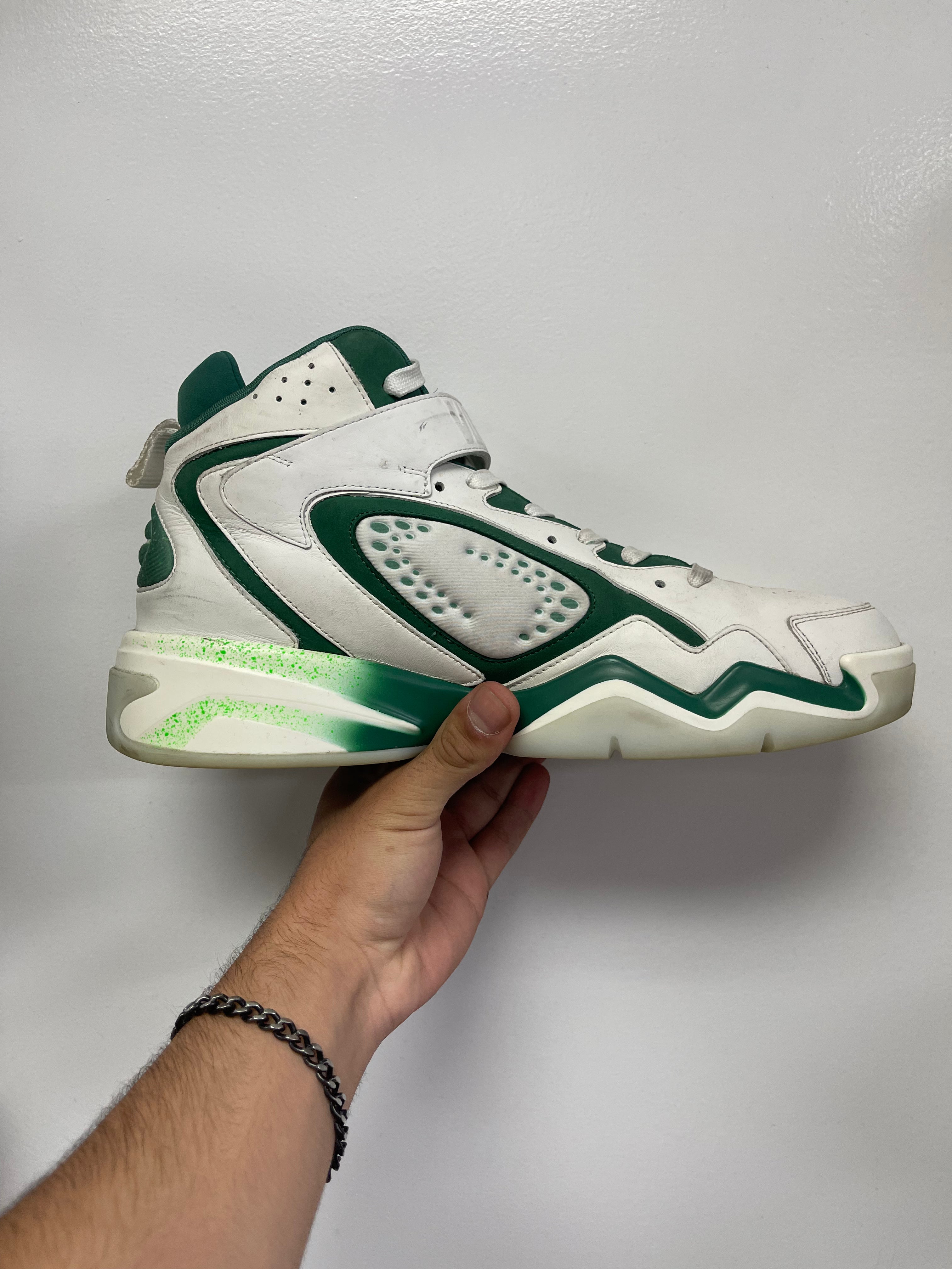 Louis Vuitton Green White Trainer 2 Sneakers
