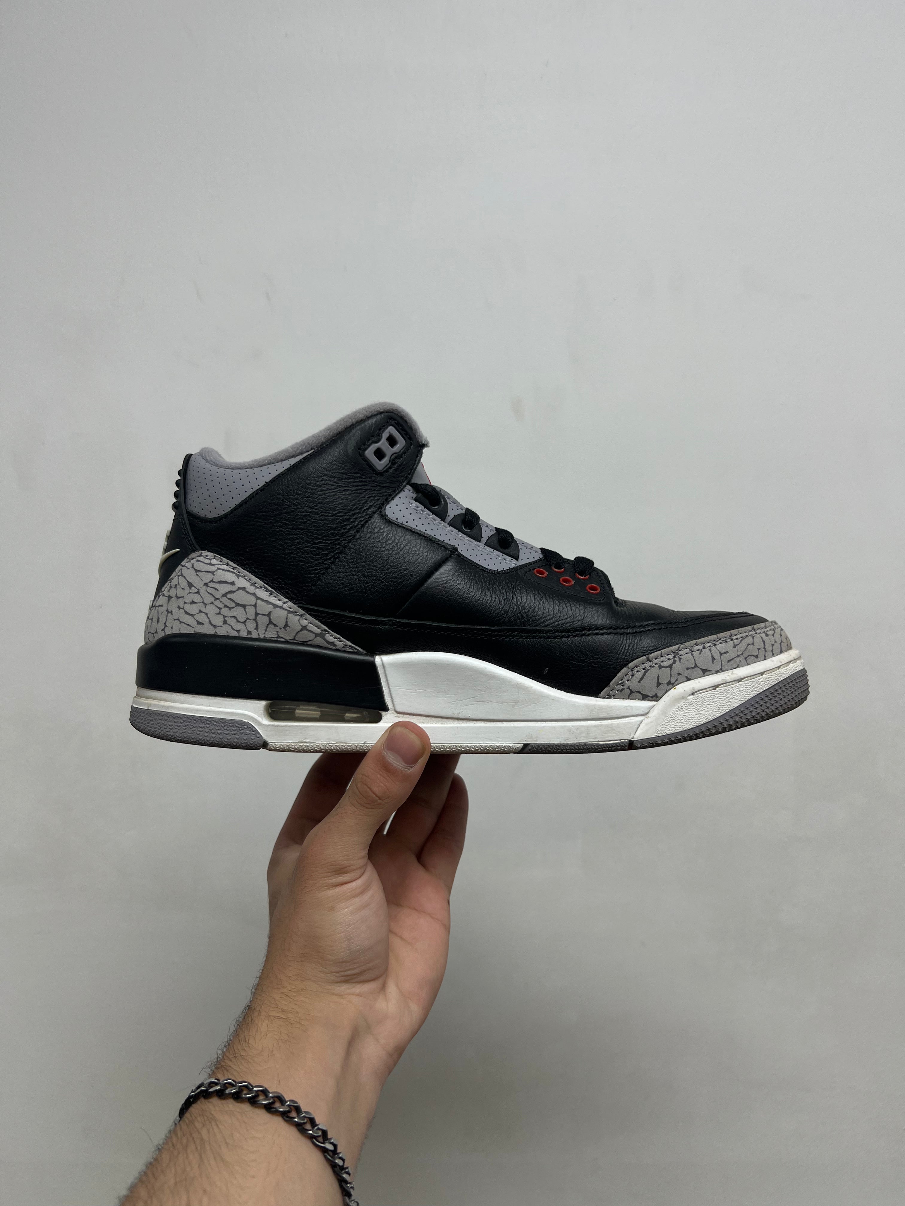 Jordan 3 Black Cement Sneakers