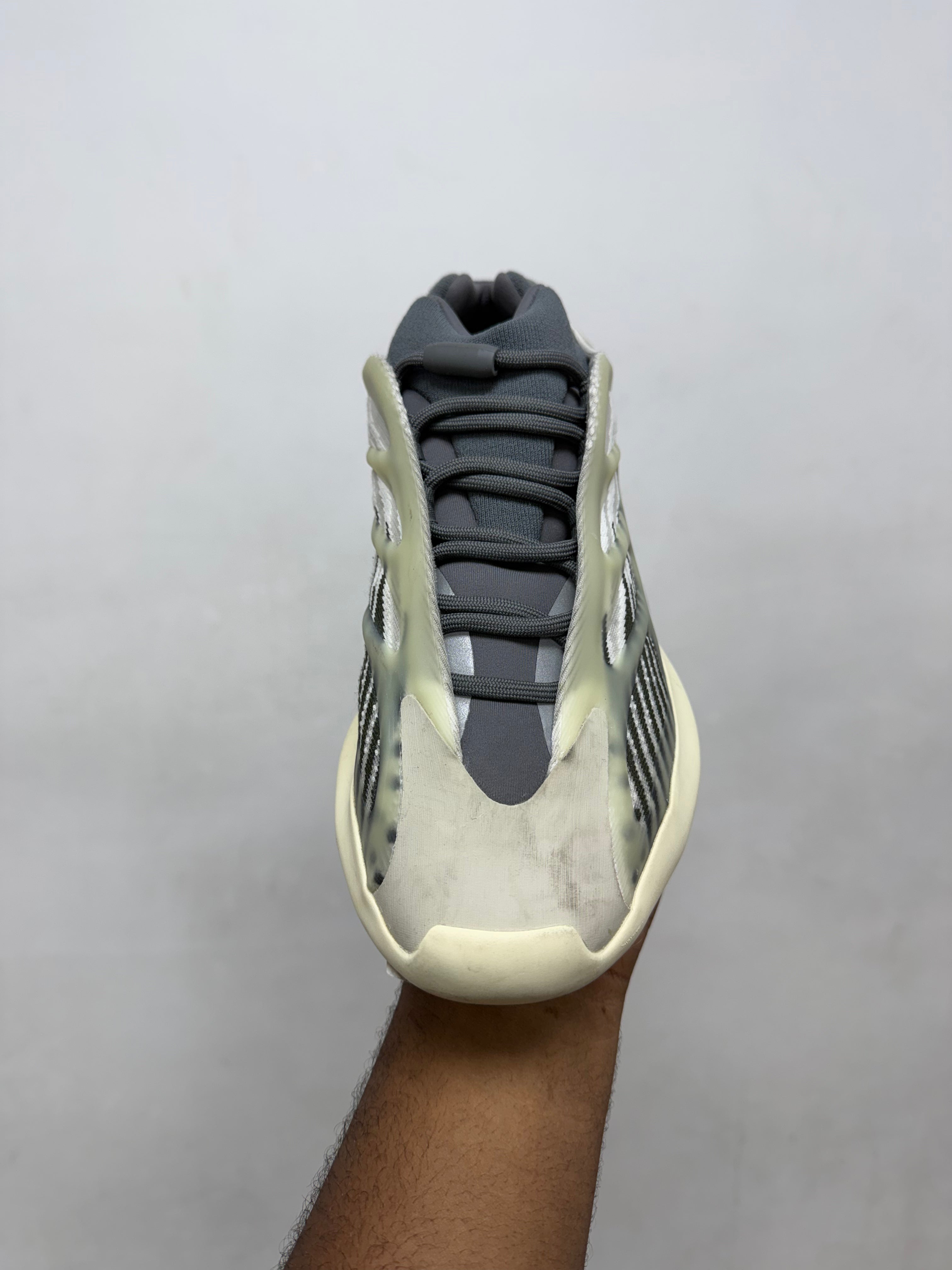 YZY 700 V3 Fade Salt Sneakers