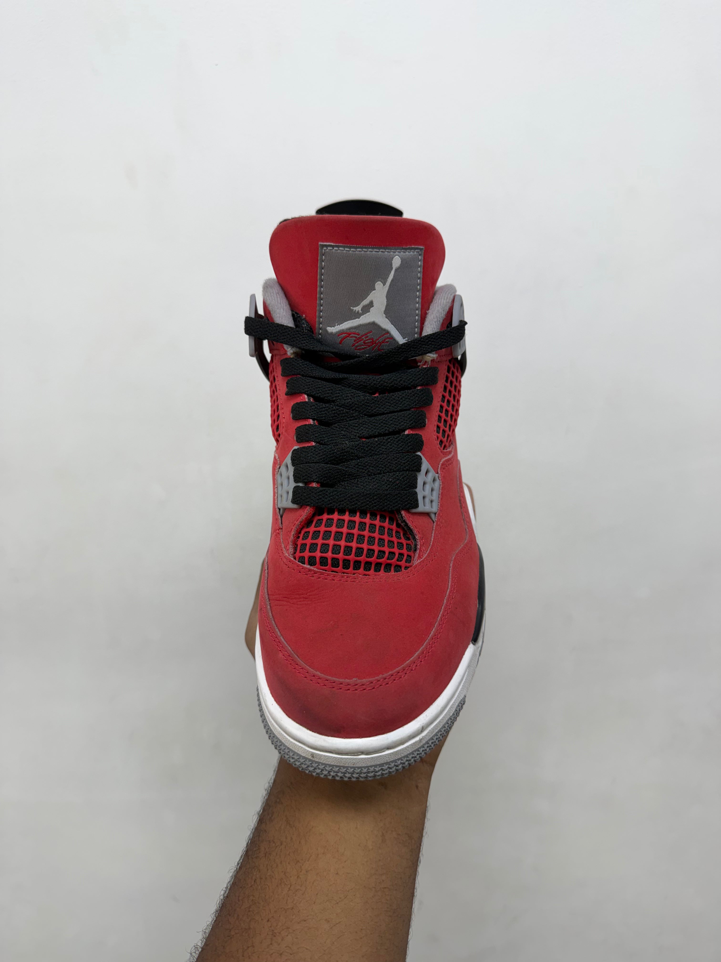 Jordan 4 Toro Sneakers