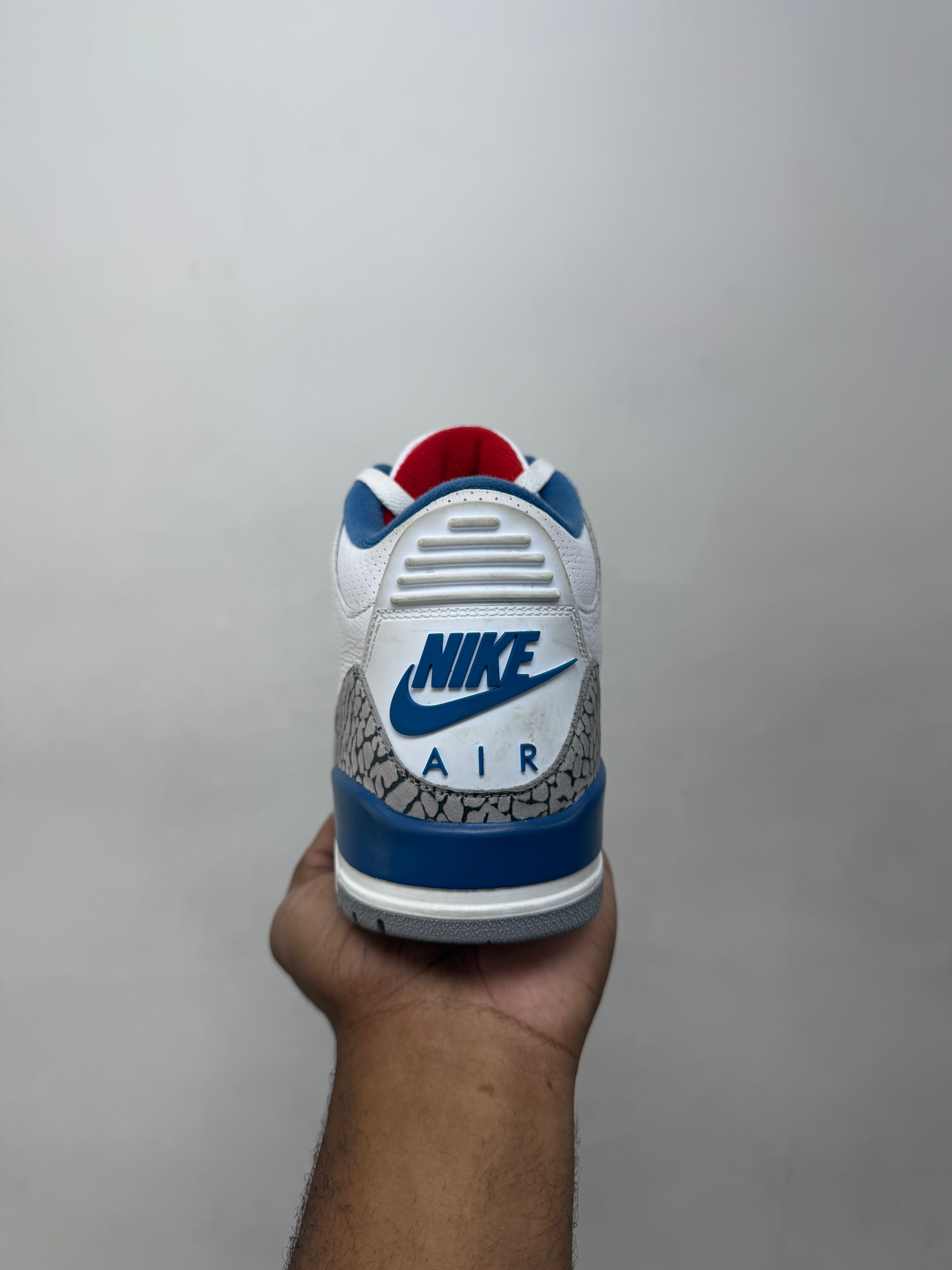 Jordan 3 True Blue Sneakers