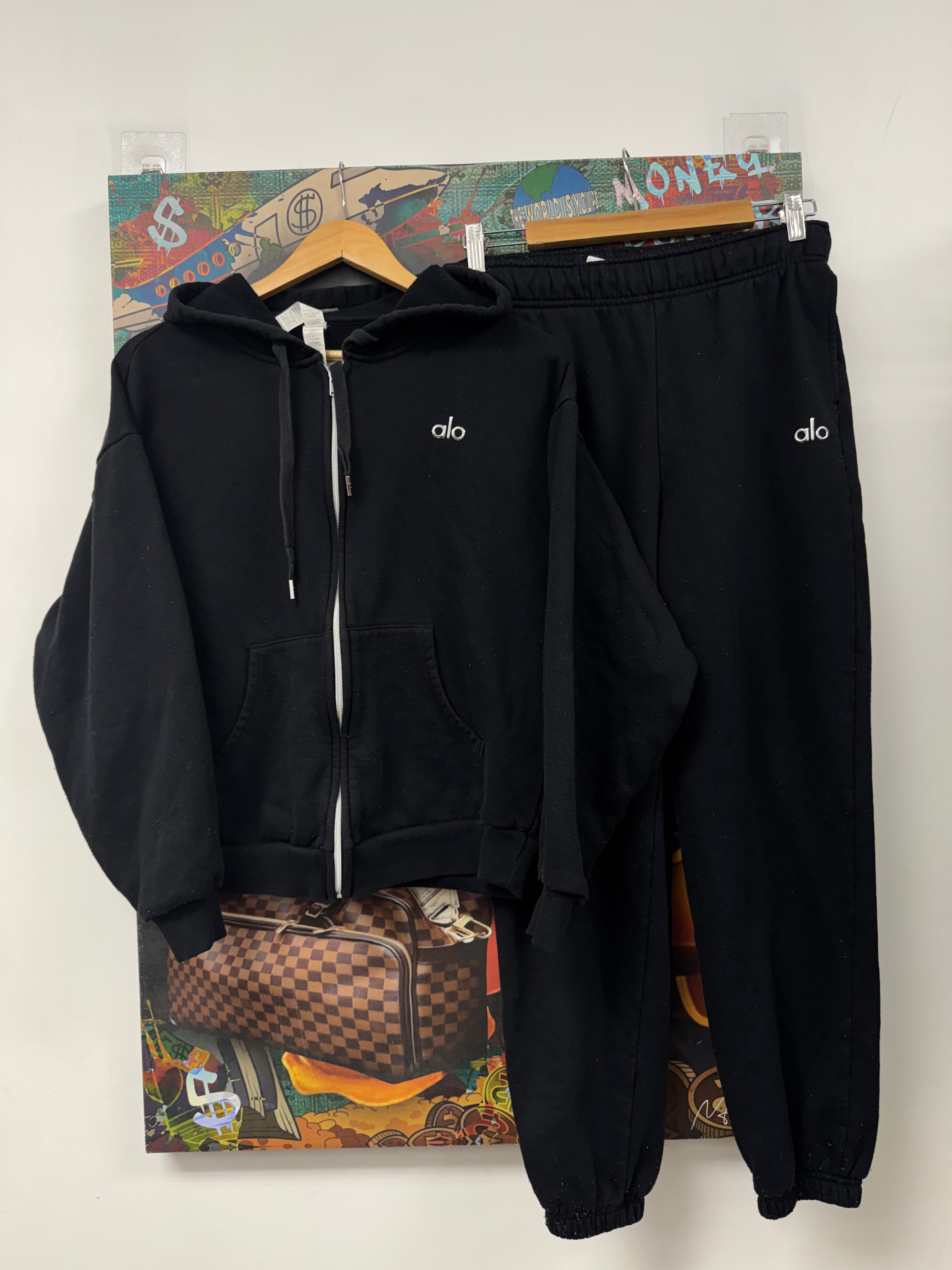 ALO Black Accolade Sweatsuit