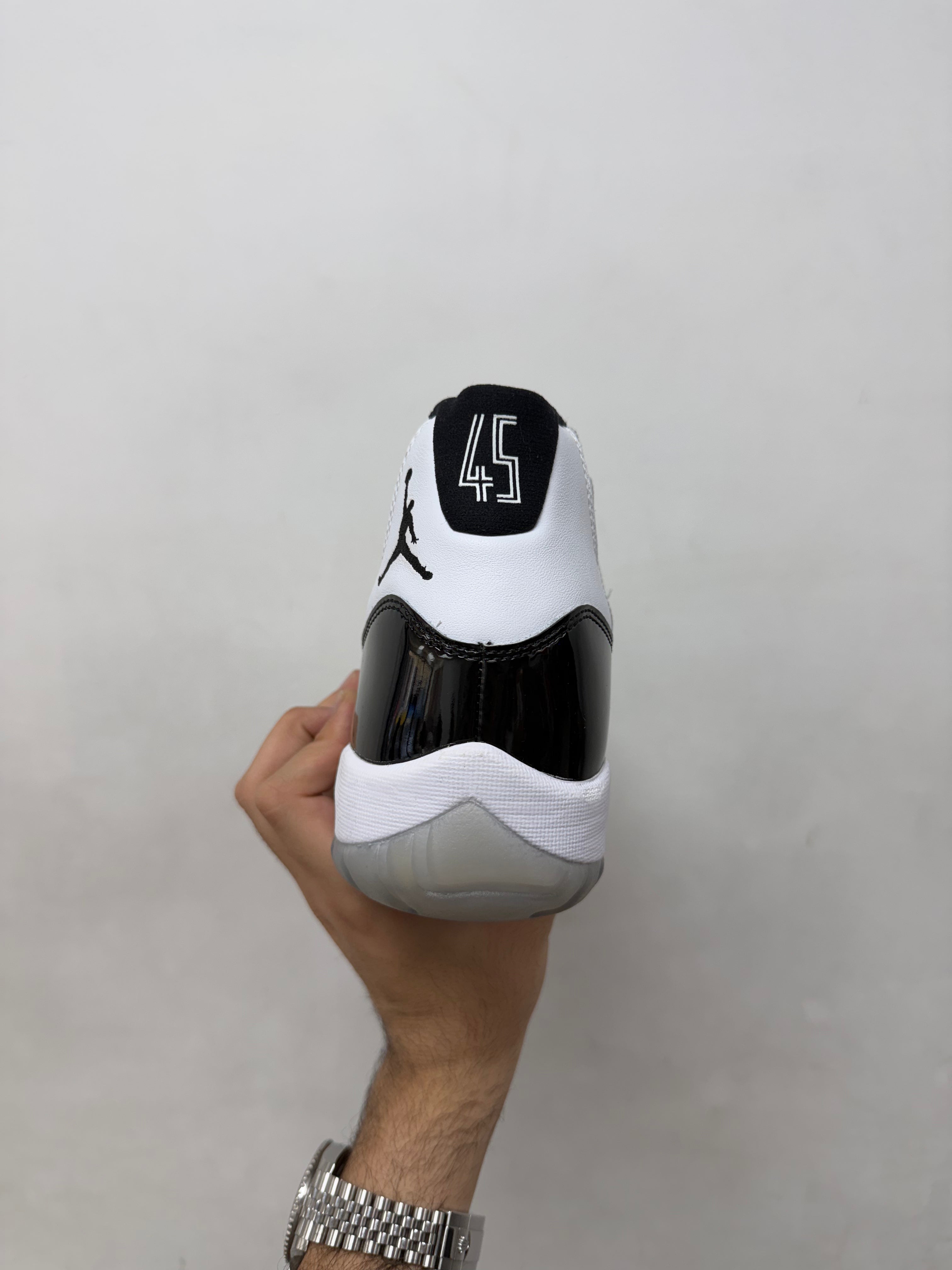 Jordan 11 Concord Sneakers