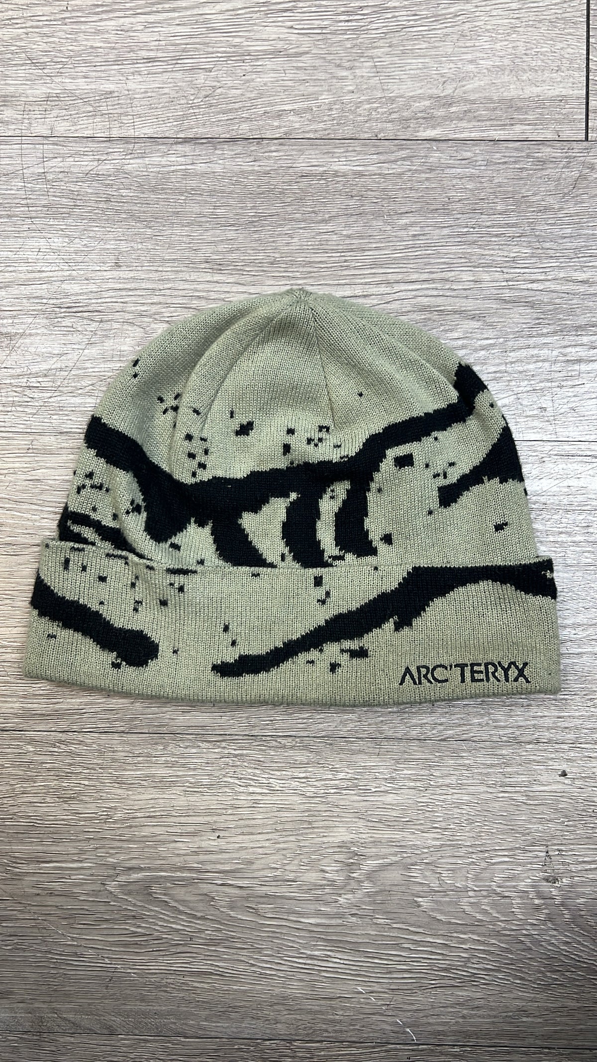 Arcteryx Olive Black Logo Beanie