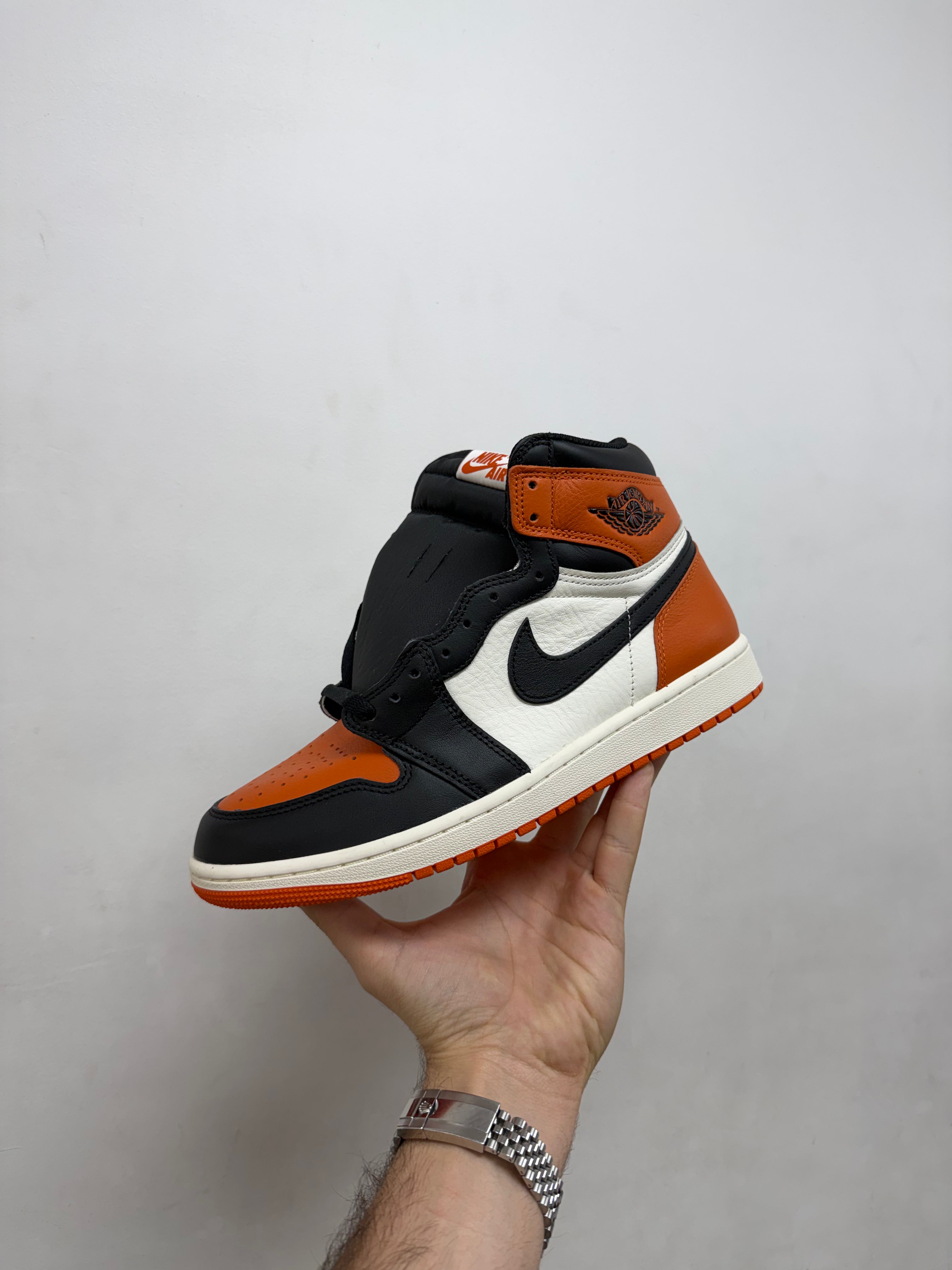 Jordan 1 Shattered Backboard Sneakers