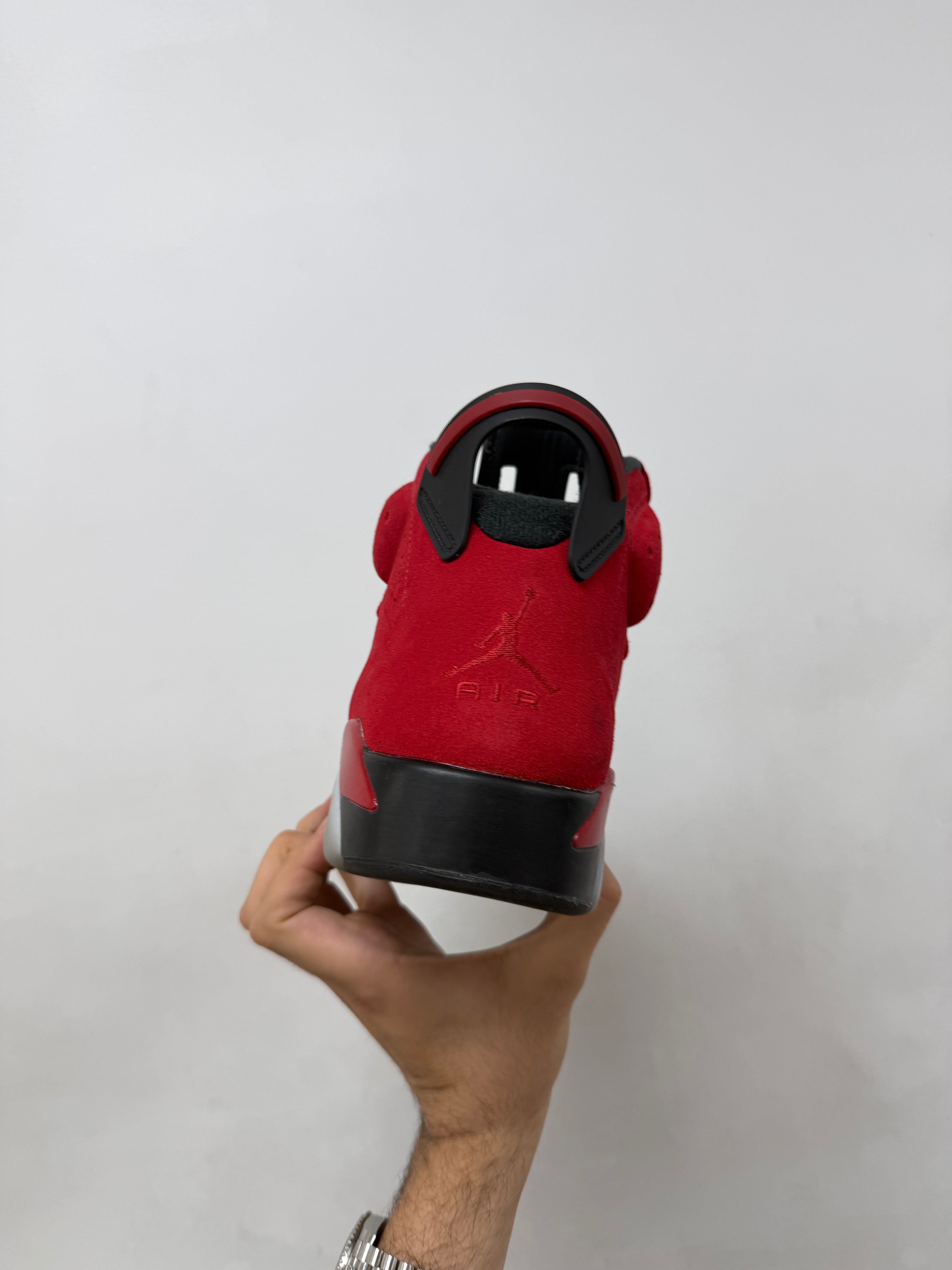 Jordan 6 Toro Bravo Sneakers