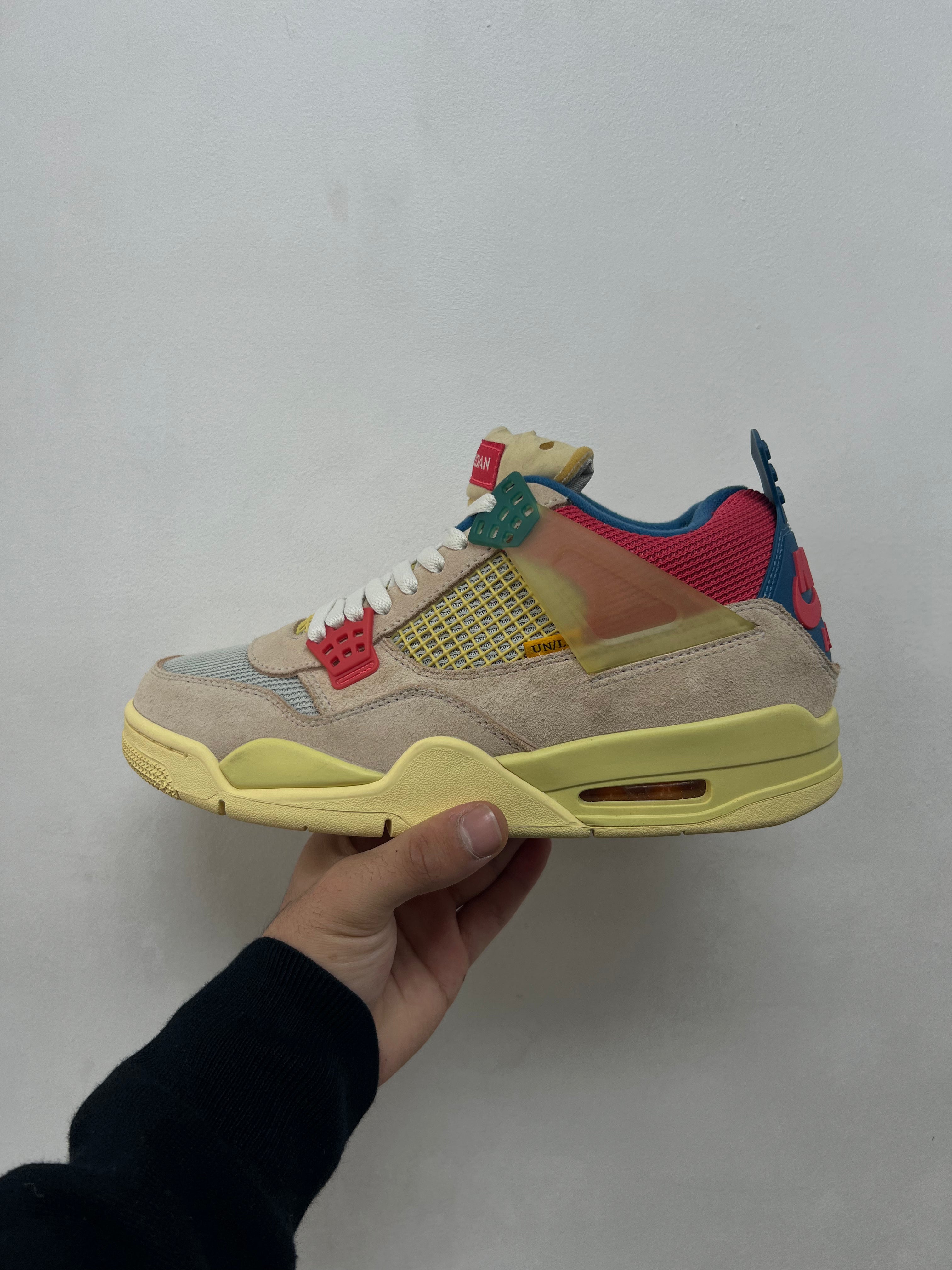 Jordan 4 Union Guava Sneakers