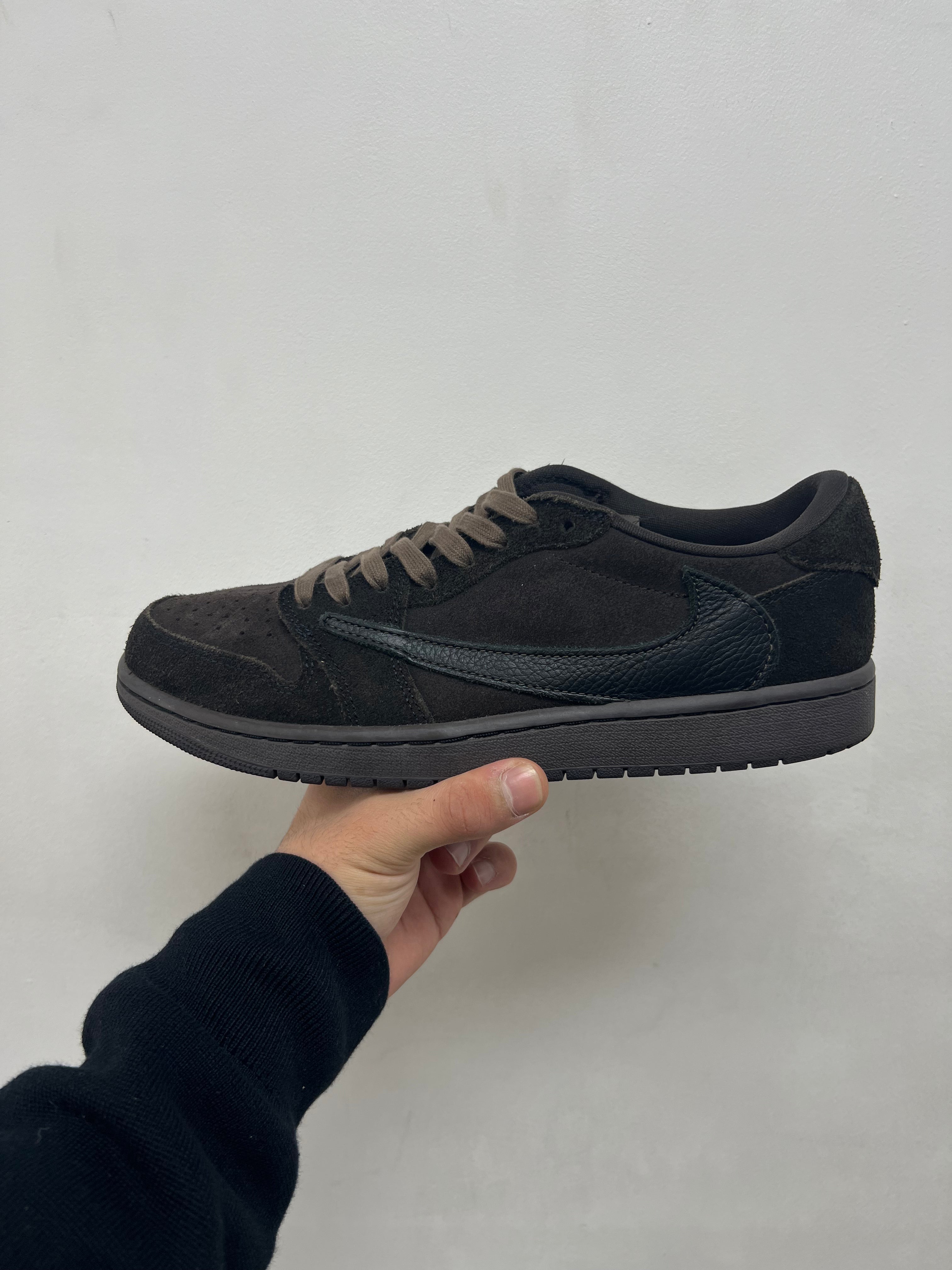 Jordan 1 Low Travis Scott Brown Velvet Sneakers