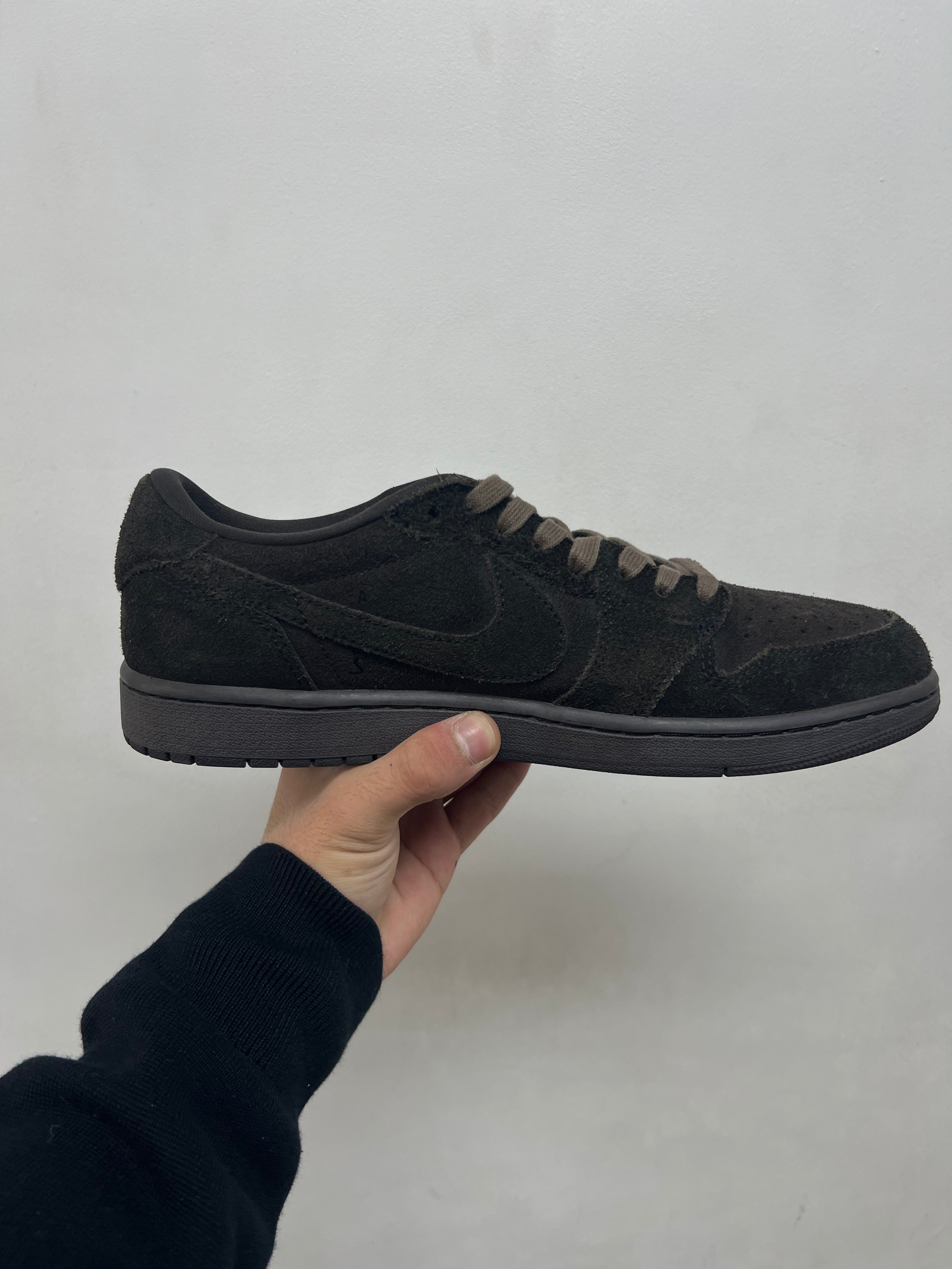 Jordan 1 Low Travis Scott Brown Velvet Sneakers