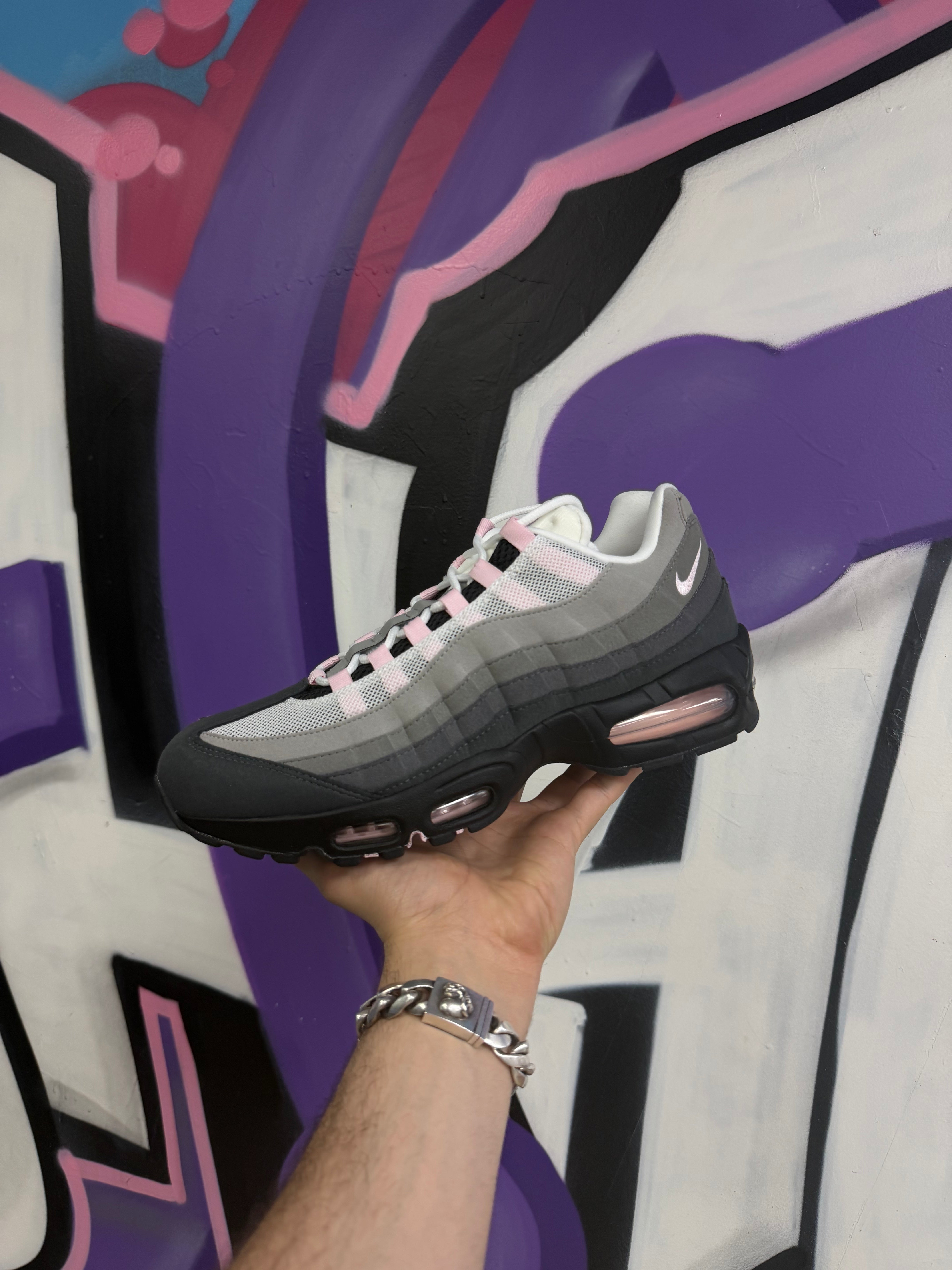 Nike Air Max 95 Soft Pink Sneakers