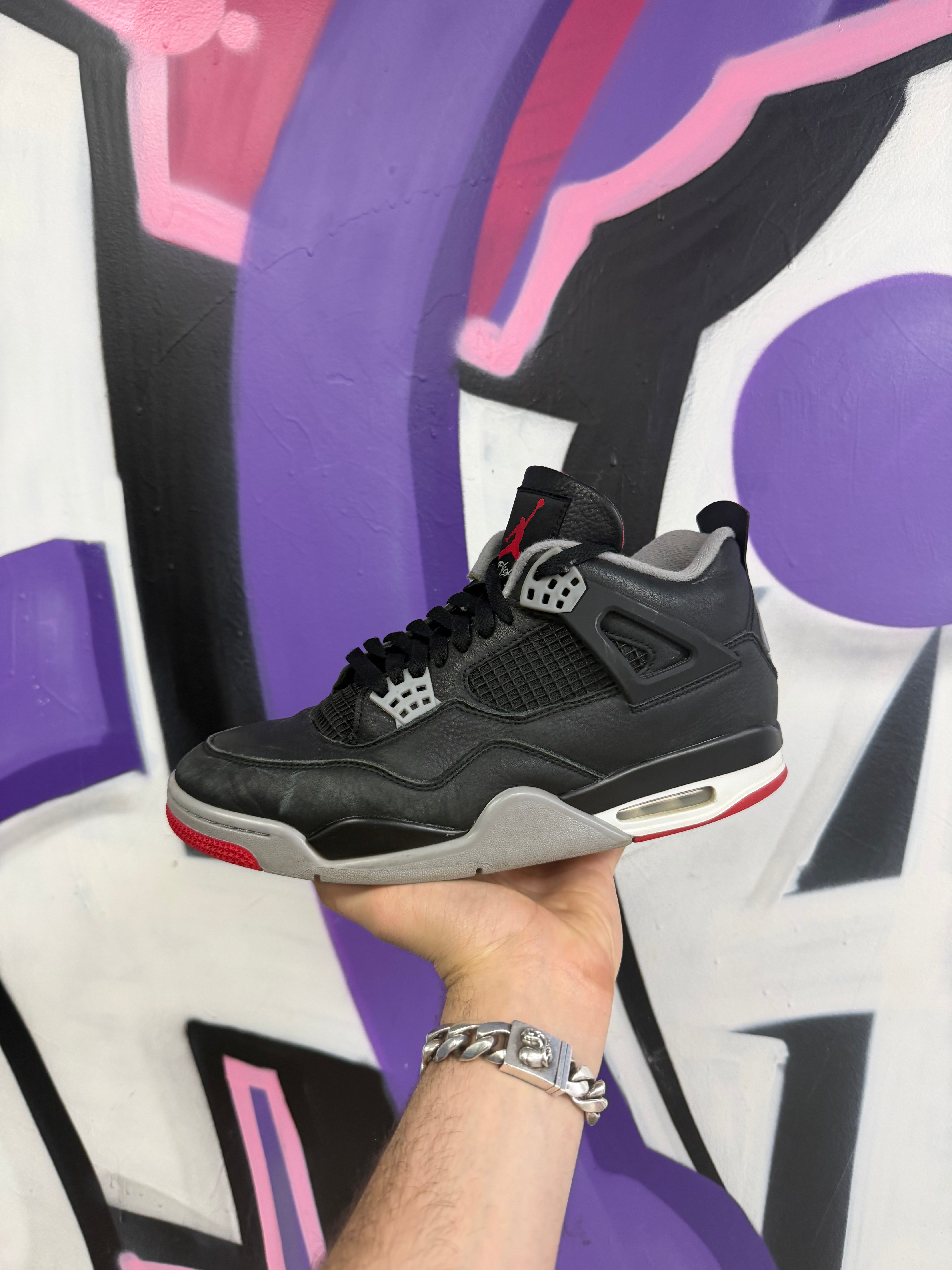 Nike Jprdan 4 Bred Sneakers