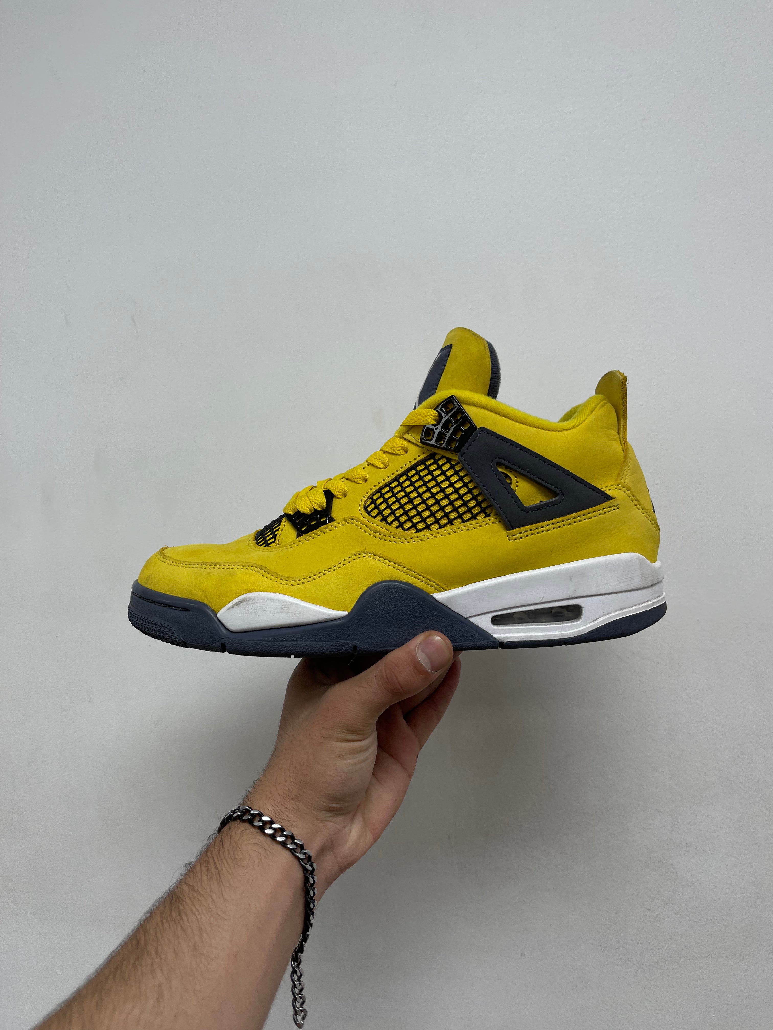 Jordan 4 Lightning Sneakers