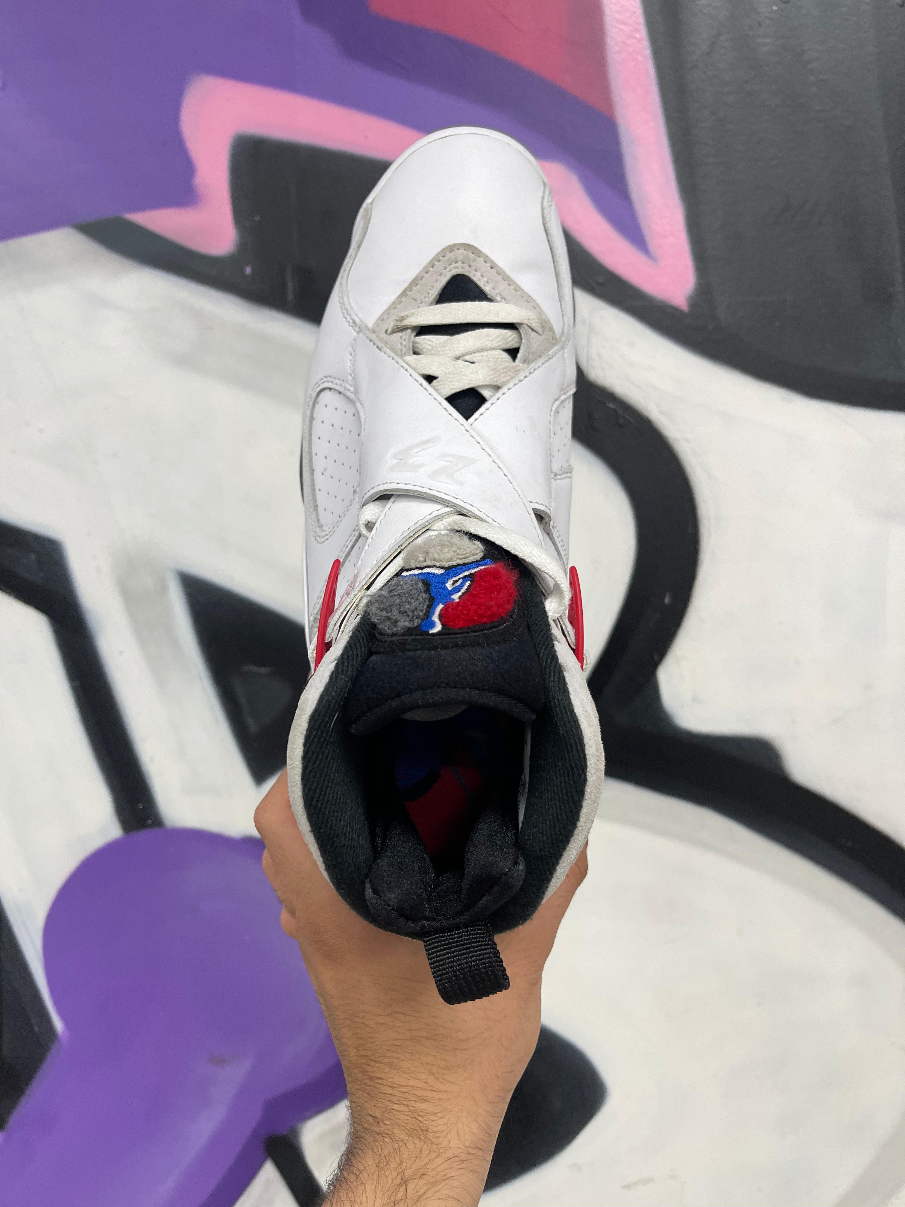 Jordan 8 Bugs Bunny Sneakers