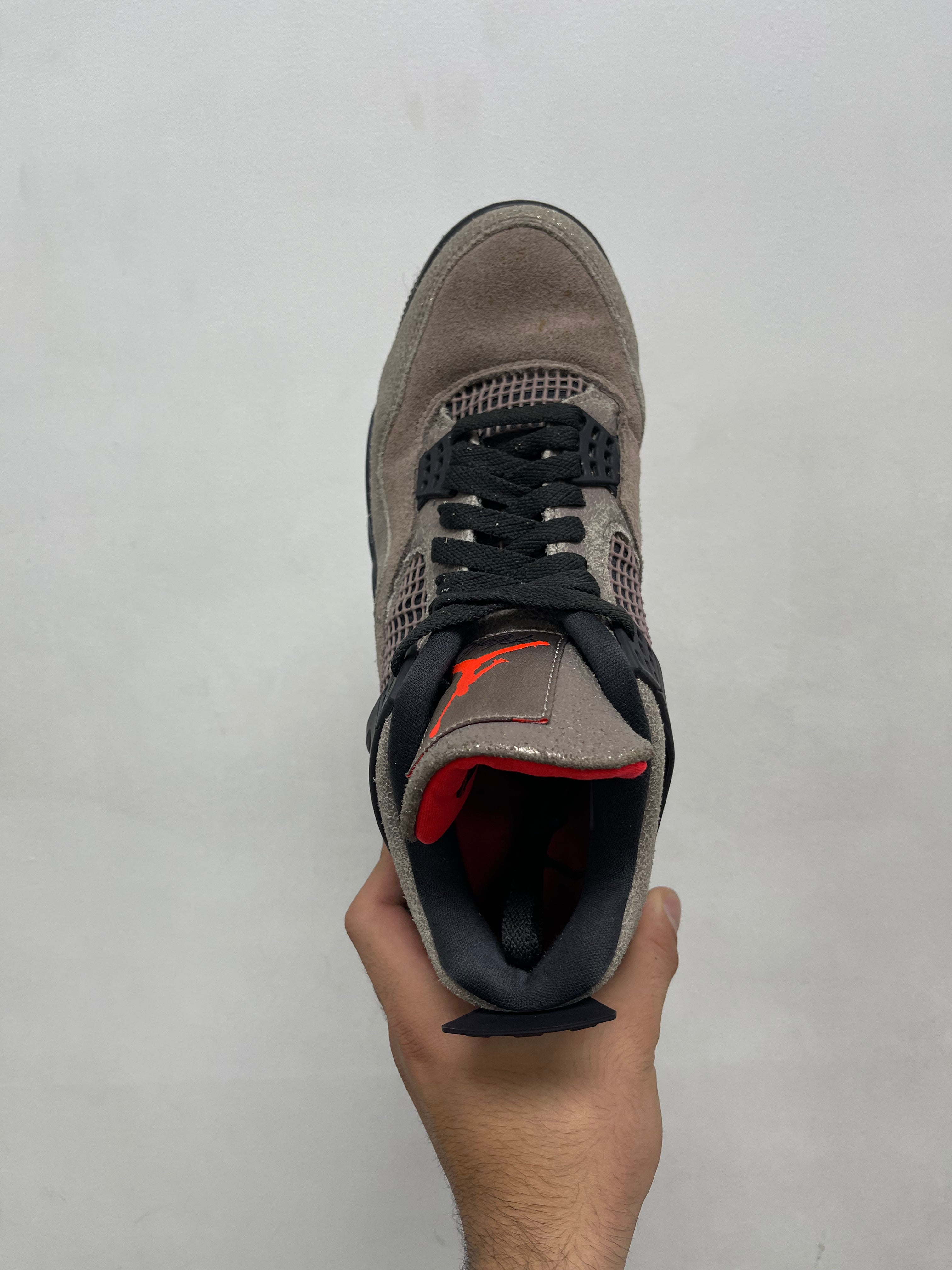 Jordan 4 Taupe Haze Sneakers