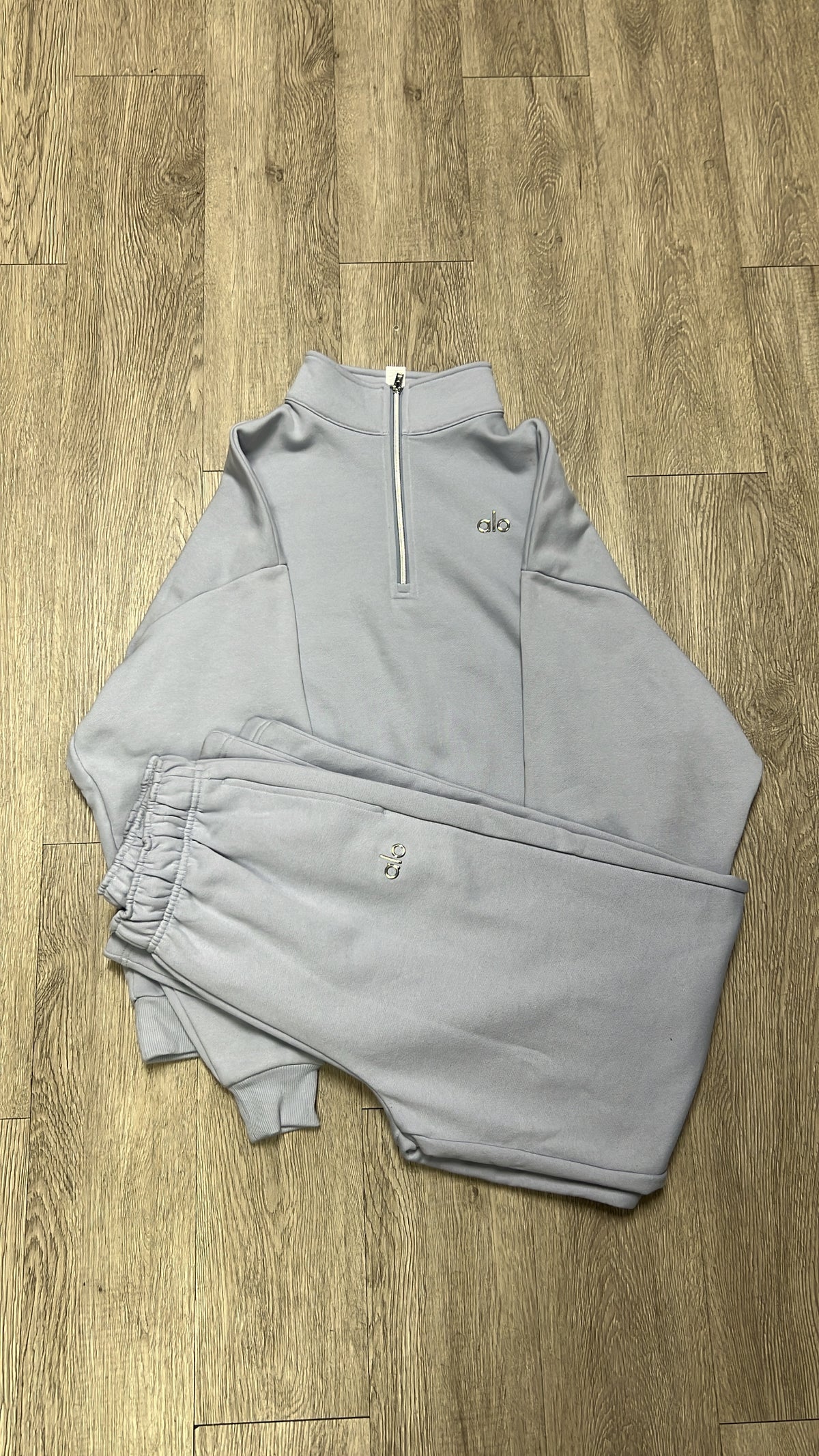 ALO Light Purple Accolade Quarter Zip Sweatsuit