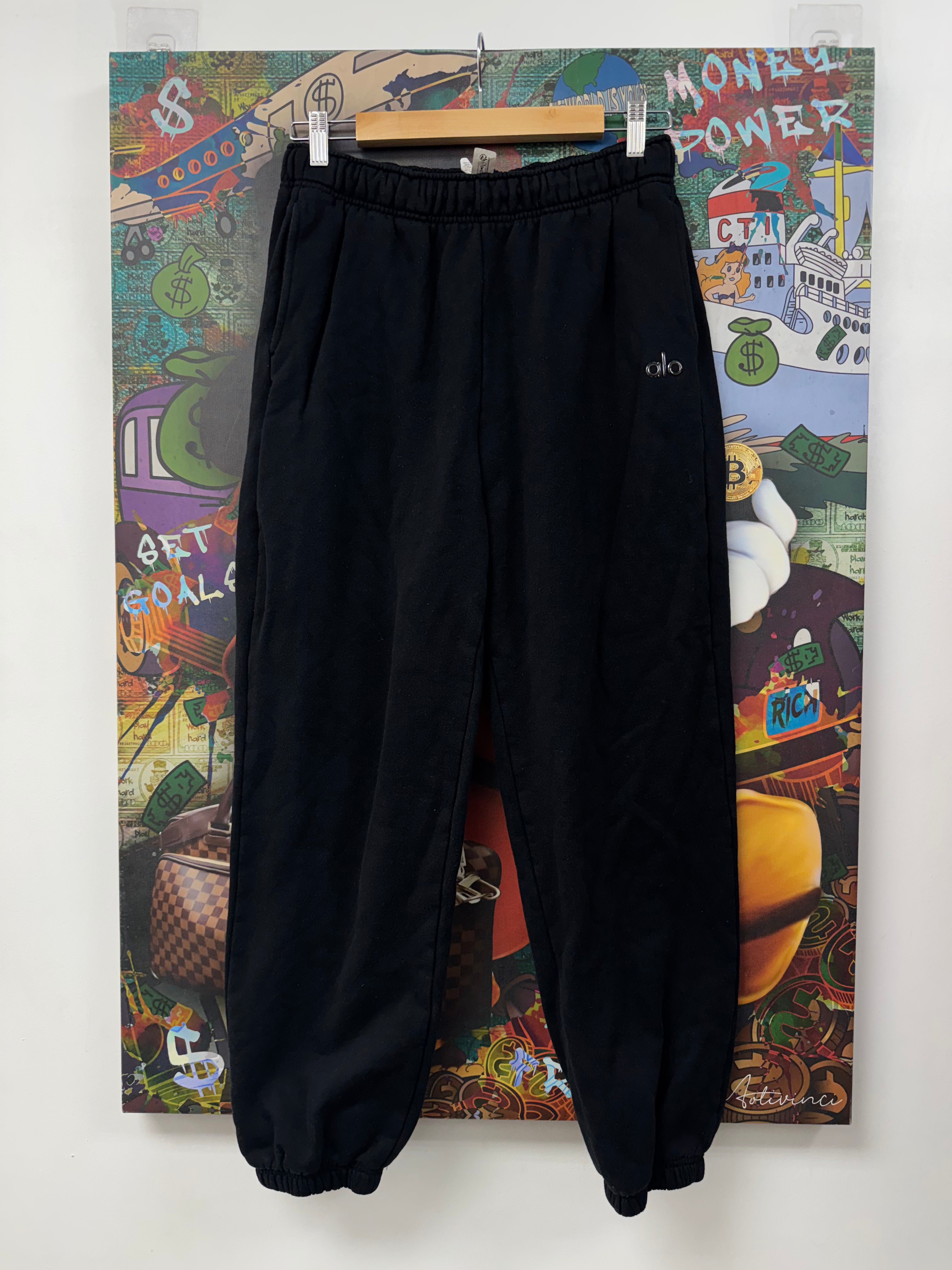 ALO Black Accolade Sweats