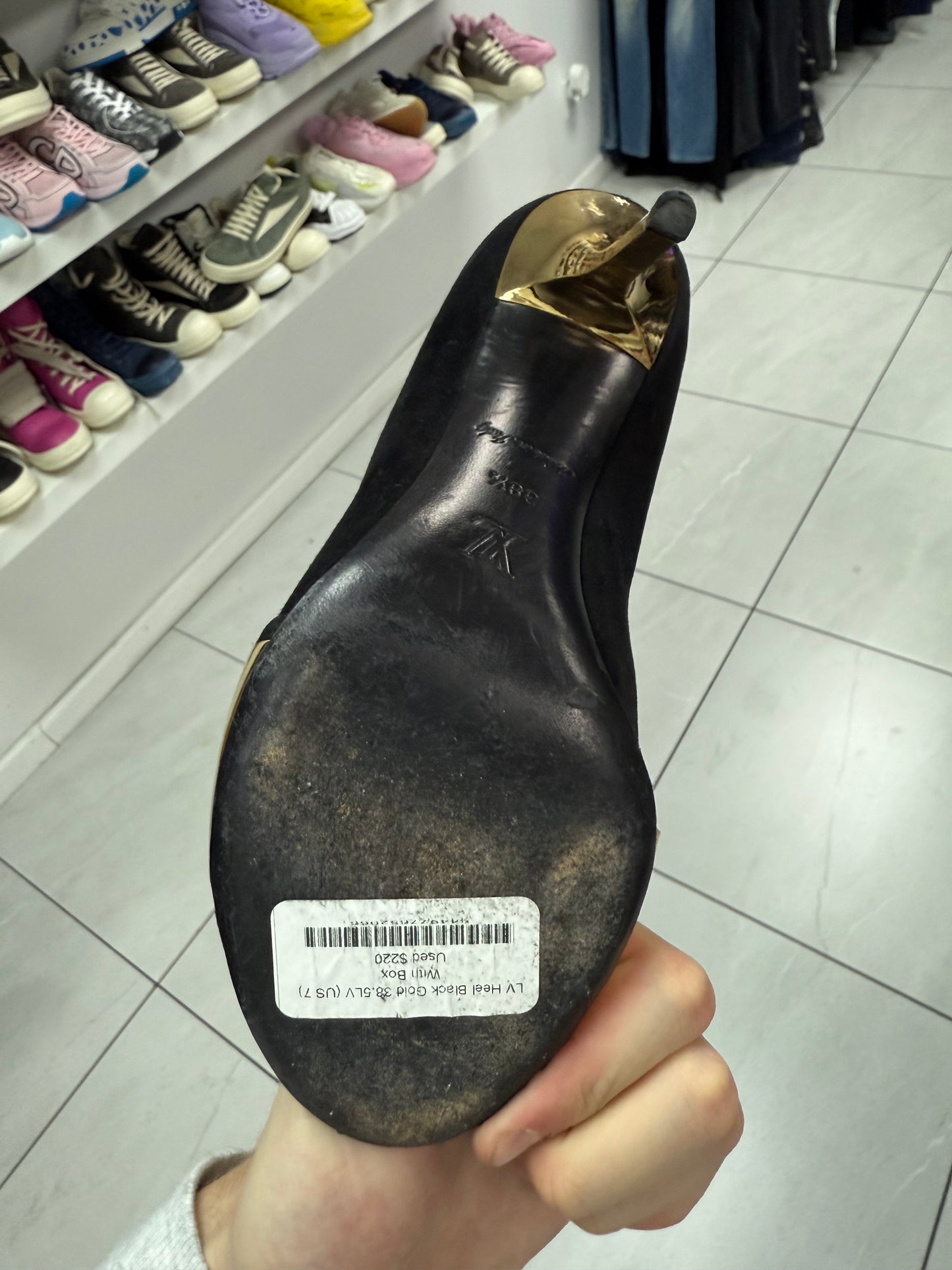 LV Heel Black Gold Used 38.5LV (US 7) With Box