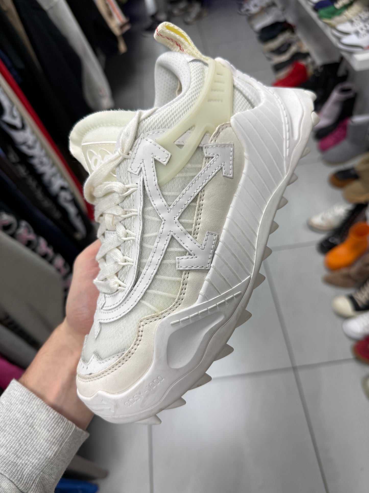Off White Odesy White Like New 5 With Box