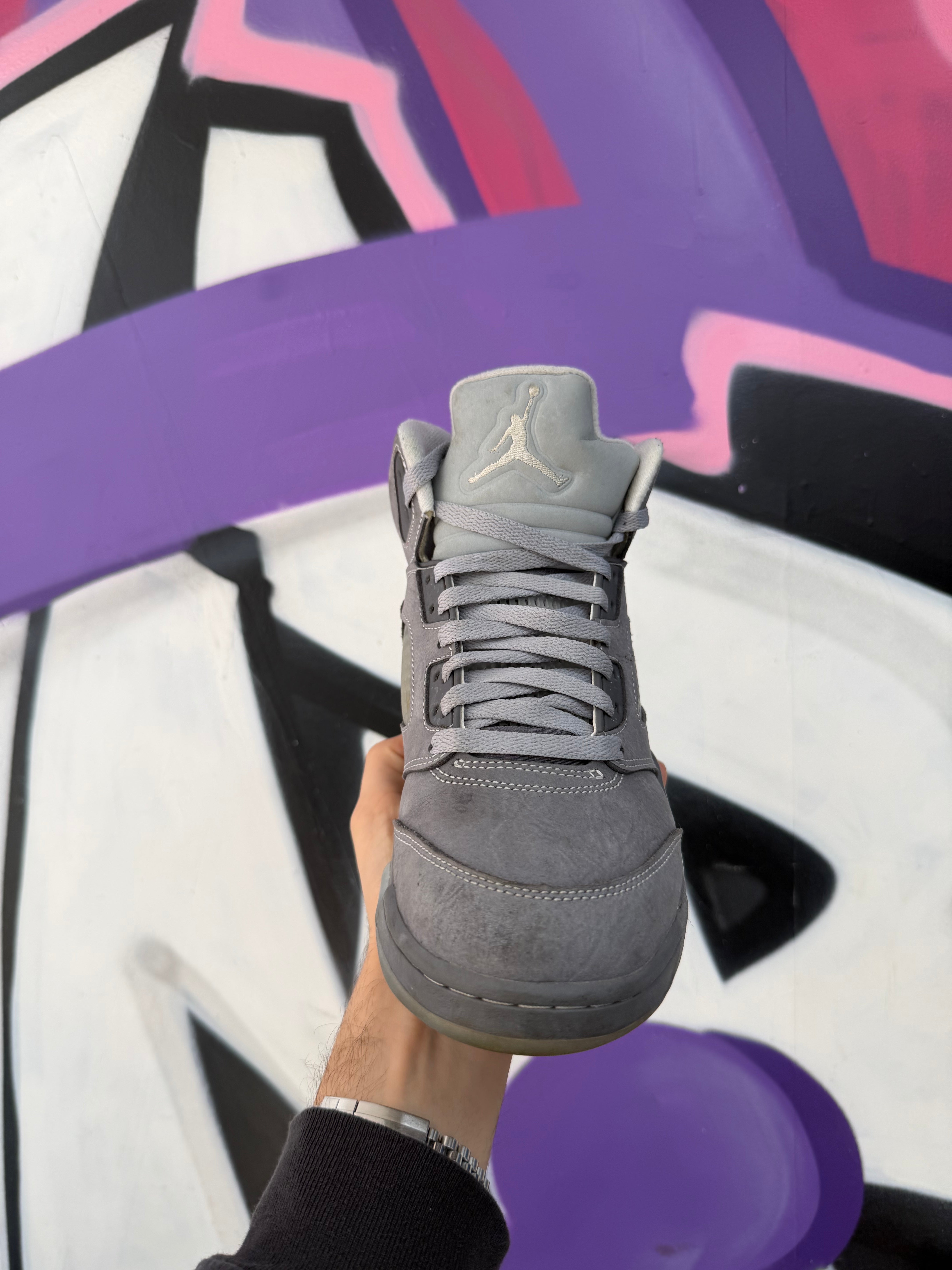 Jordan 5 Wolf Grey Sneakers