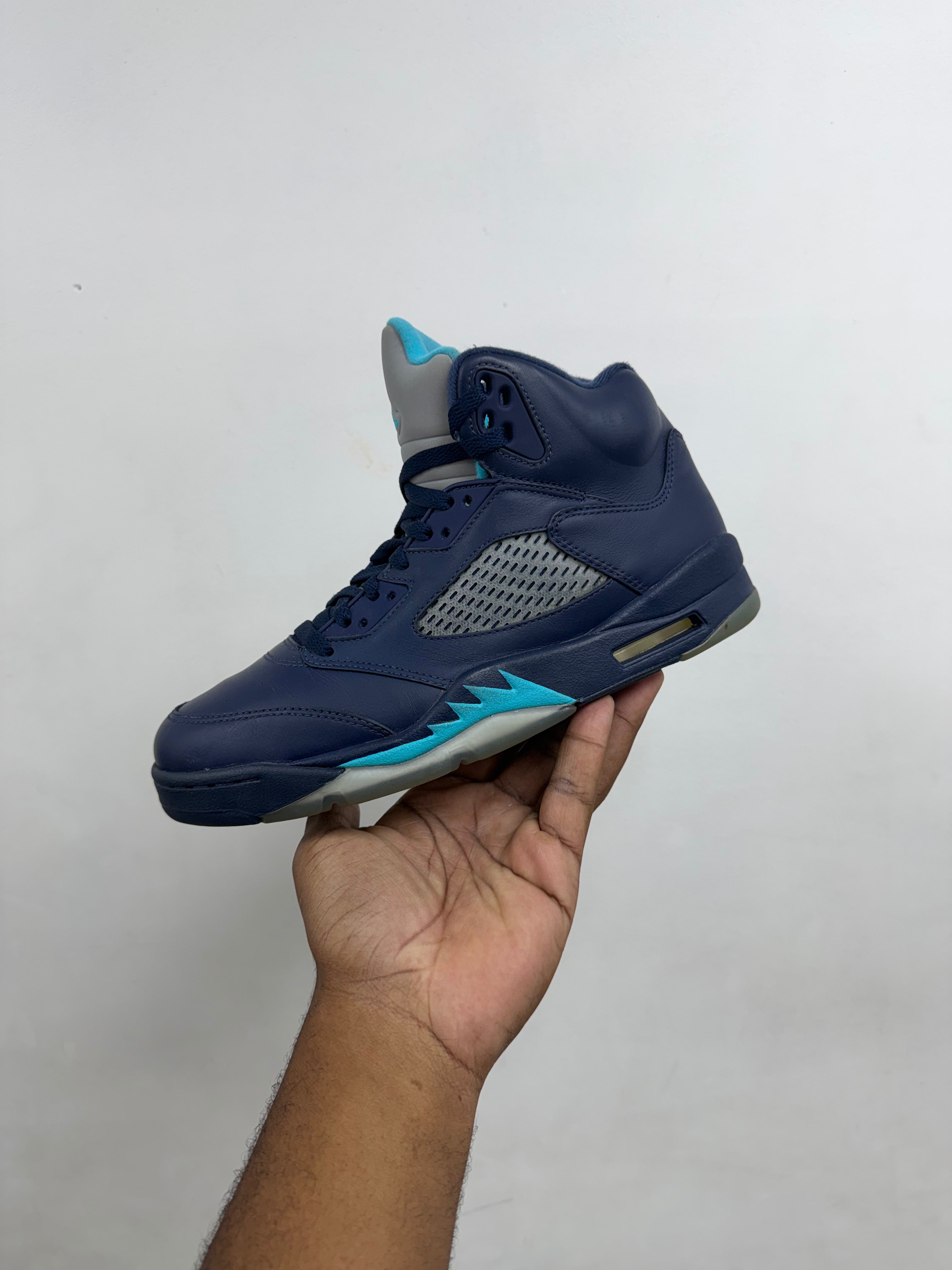Jordan 5 Pre-Grape Sneakers