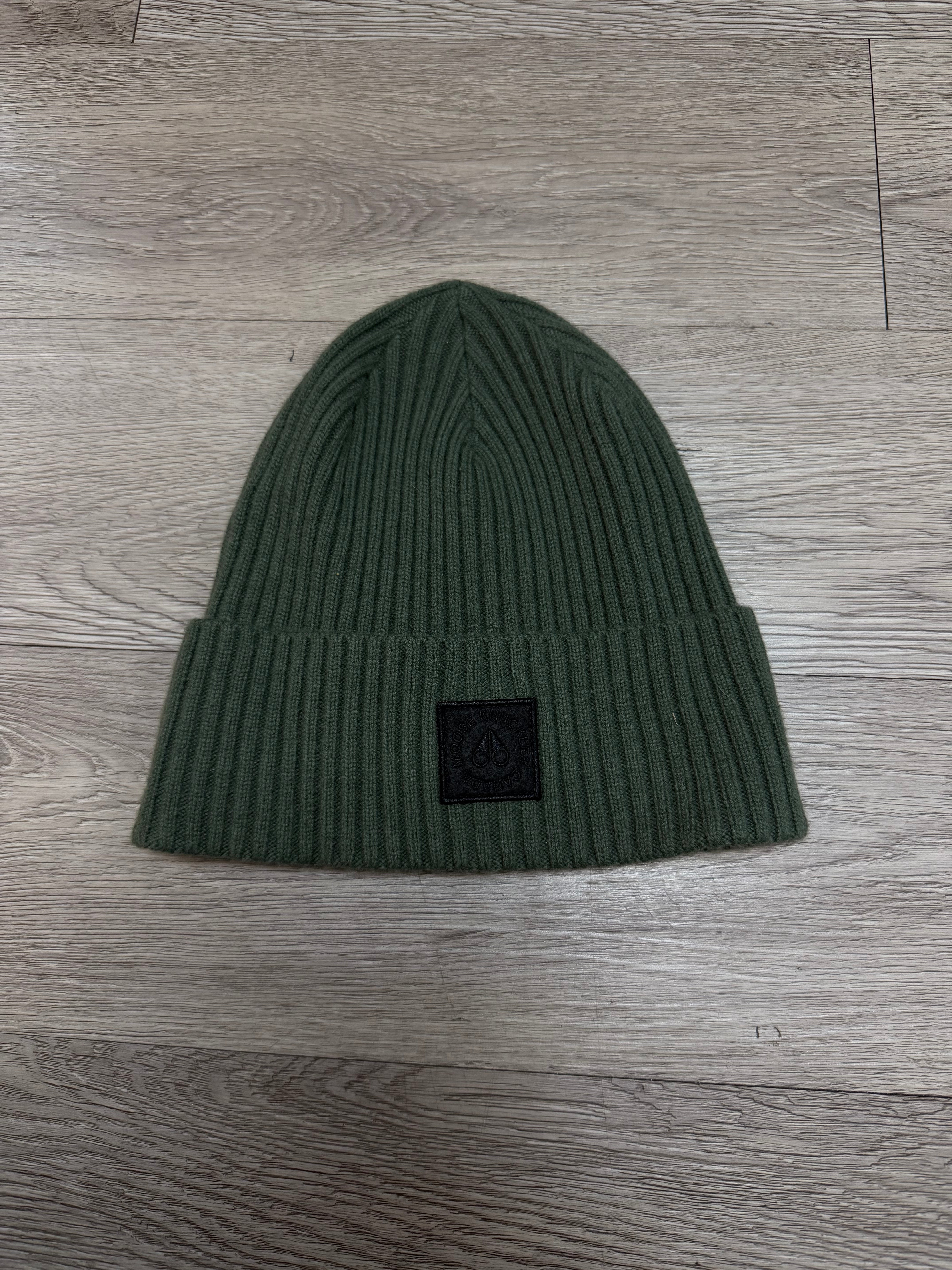 Moose Knuckles Beanie Olive OS New
