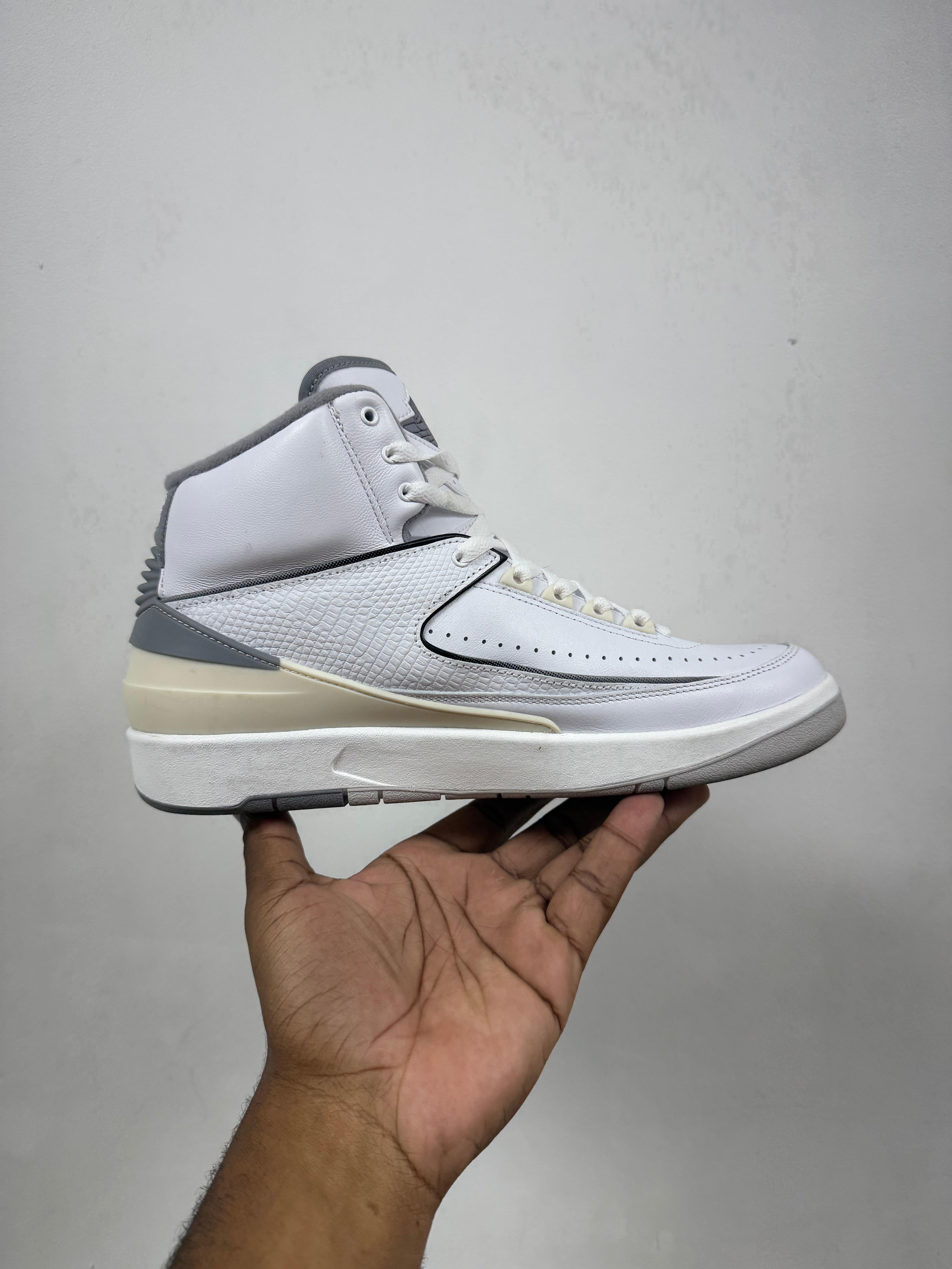 Jordan 2 Cement Grey Sneakers