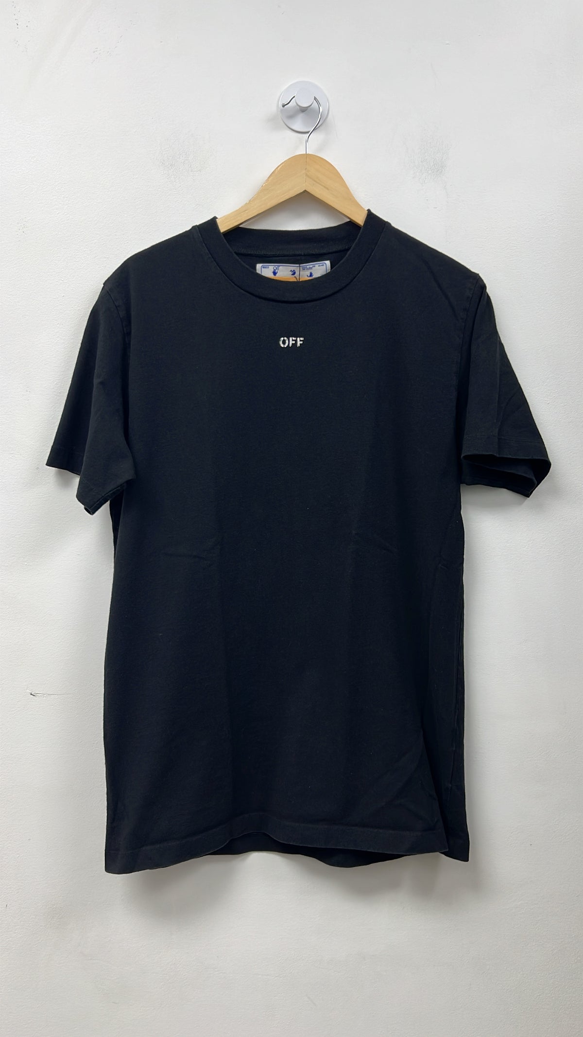 Off White Black White Spray Arrow Tee